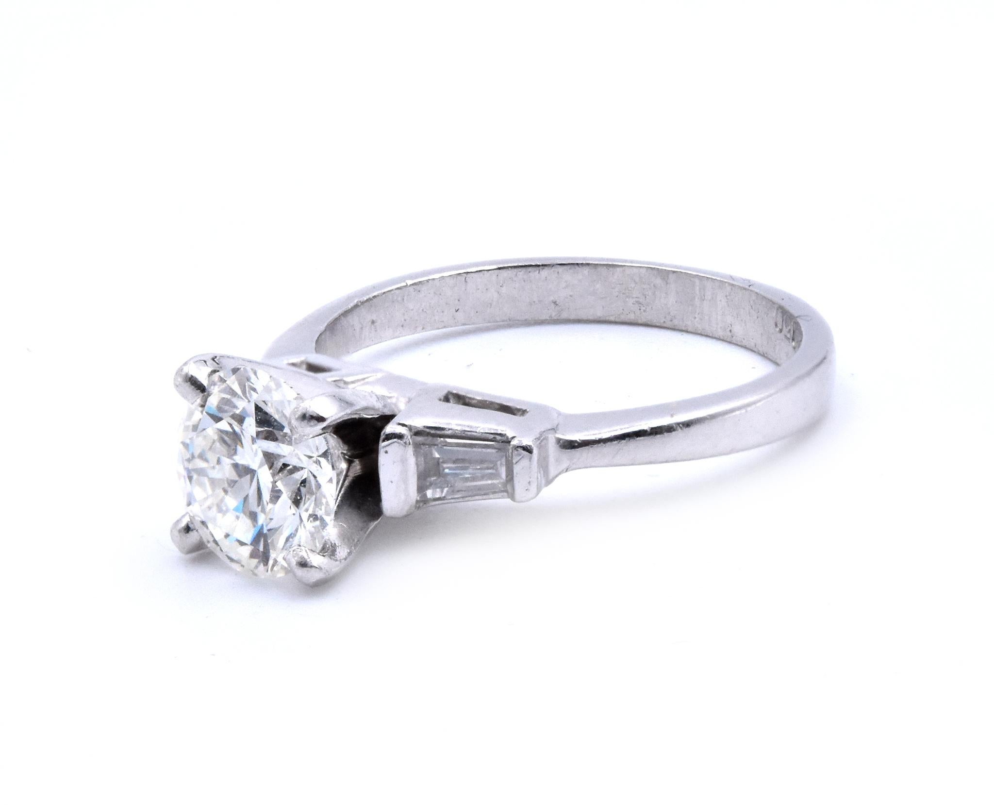 Round Cut Platinum Diamond Engagement Ring