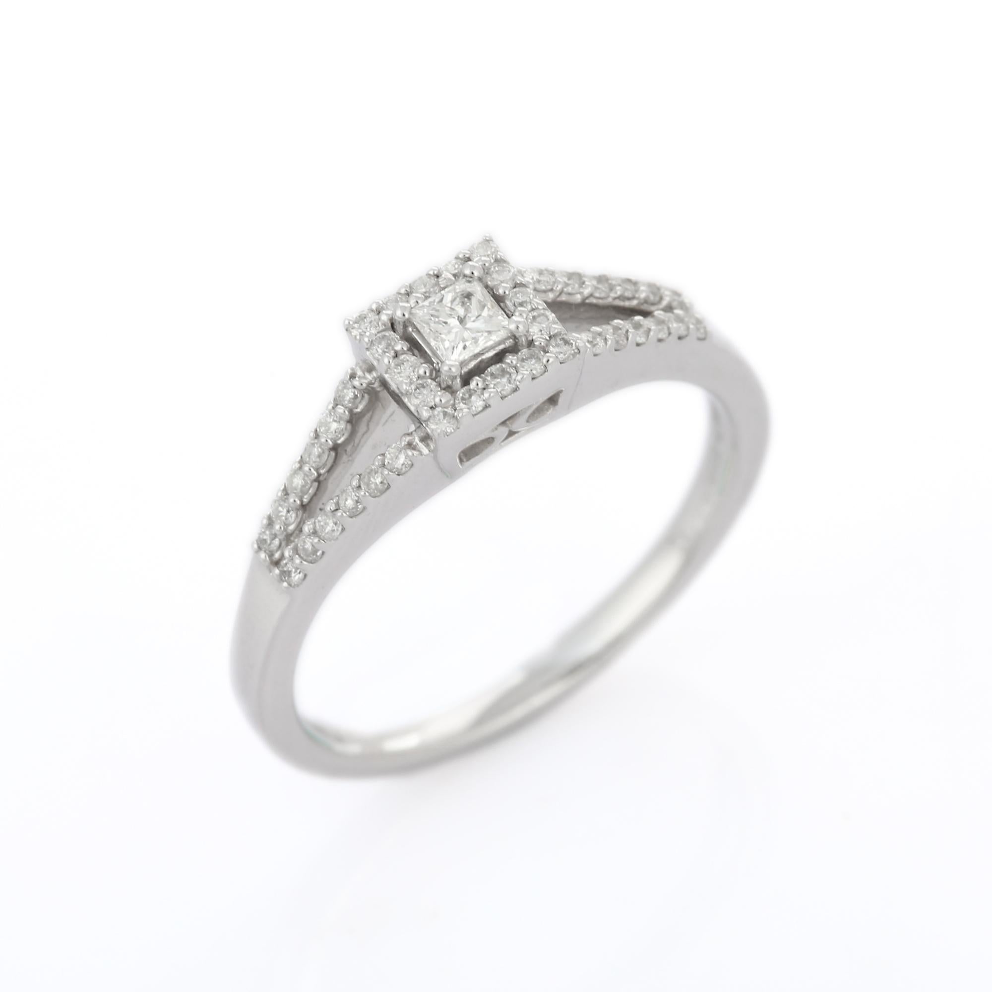 En vente :  Bague de fiançailles en or blanc 18 carats avec diamant certifié 10