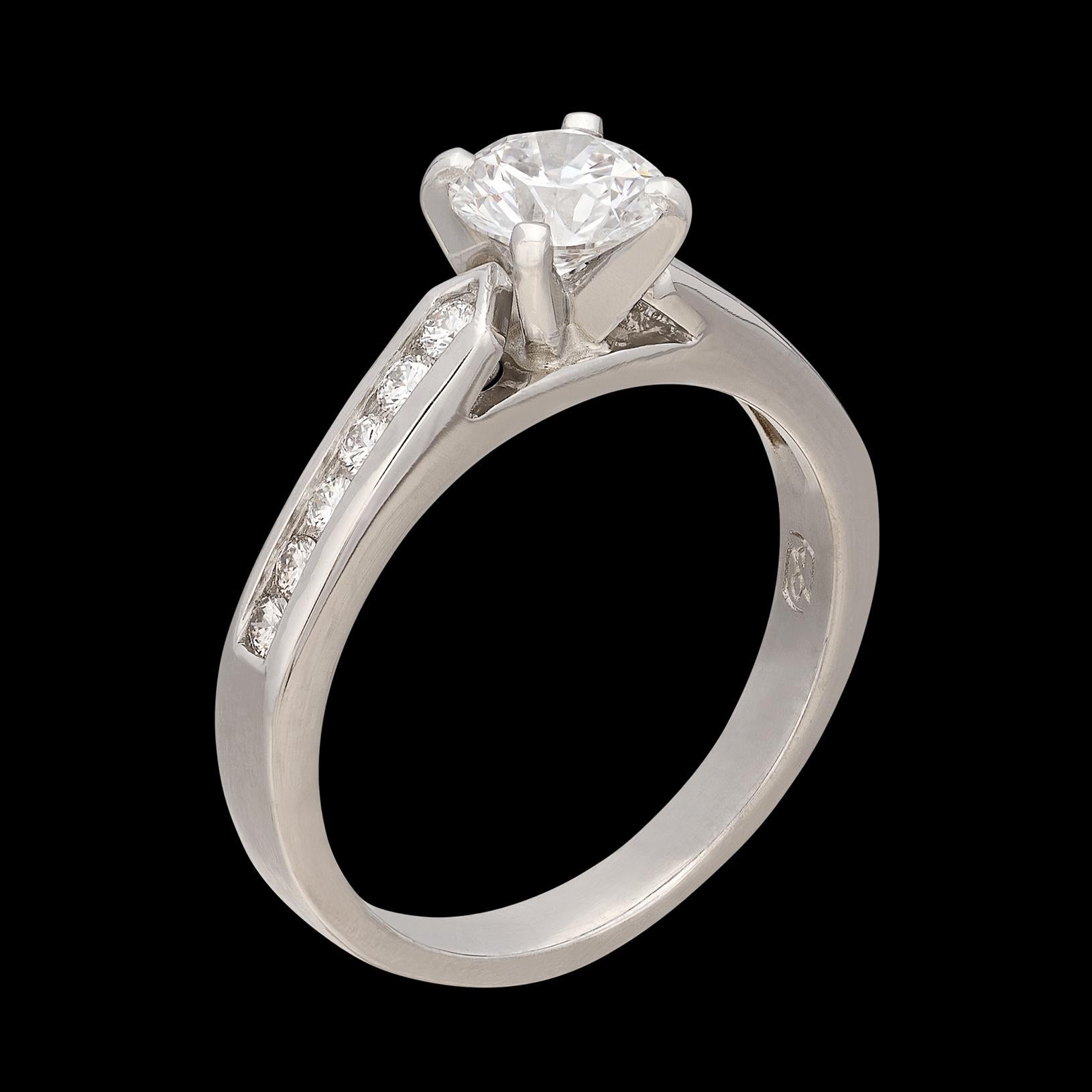 Women's Platinum & Diamond Engagement Ring For Sale