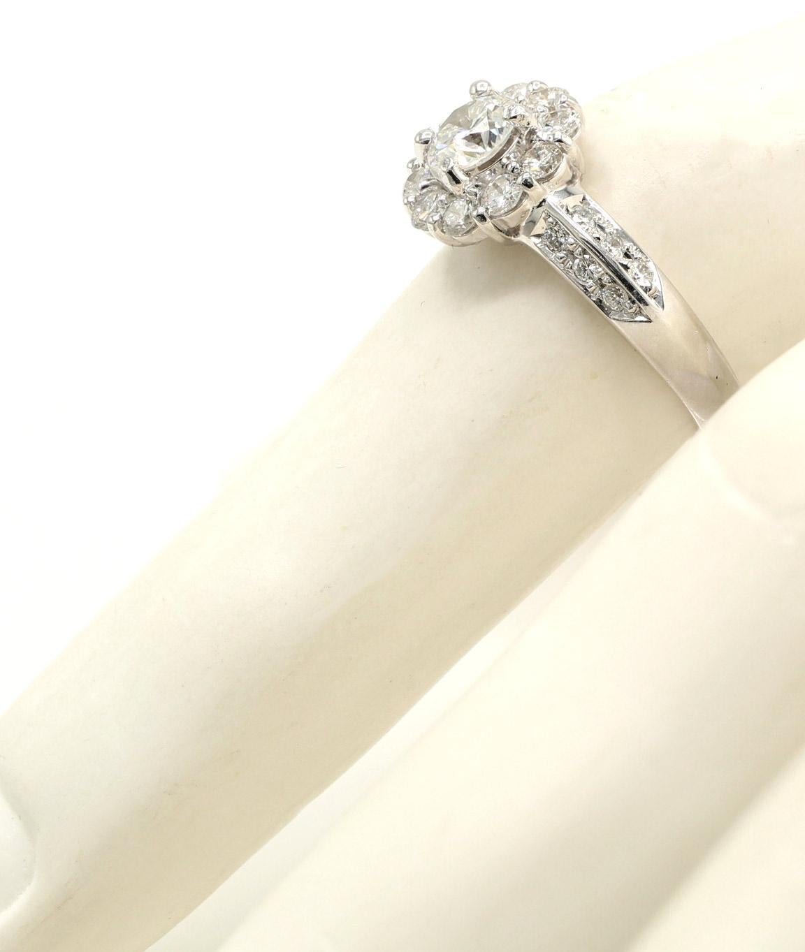 Femenino o masculino Anillo de compromiso de diamantes en platino en venta