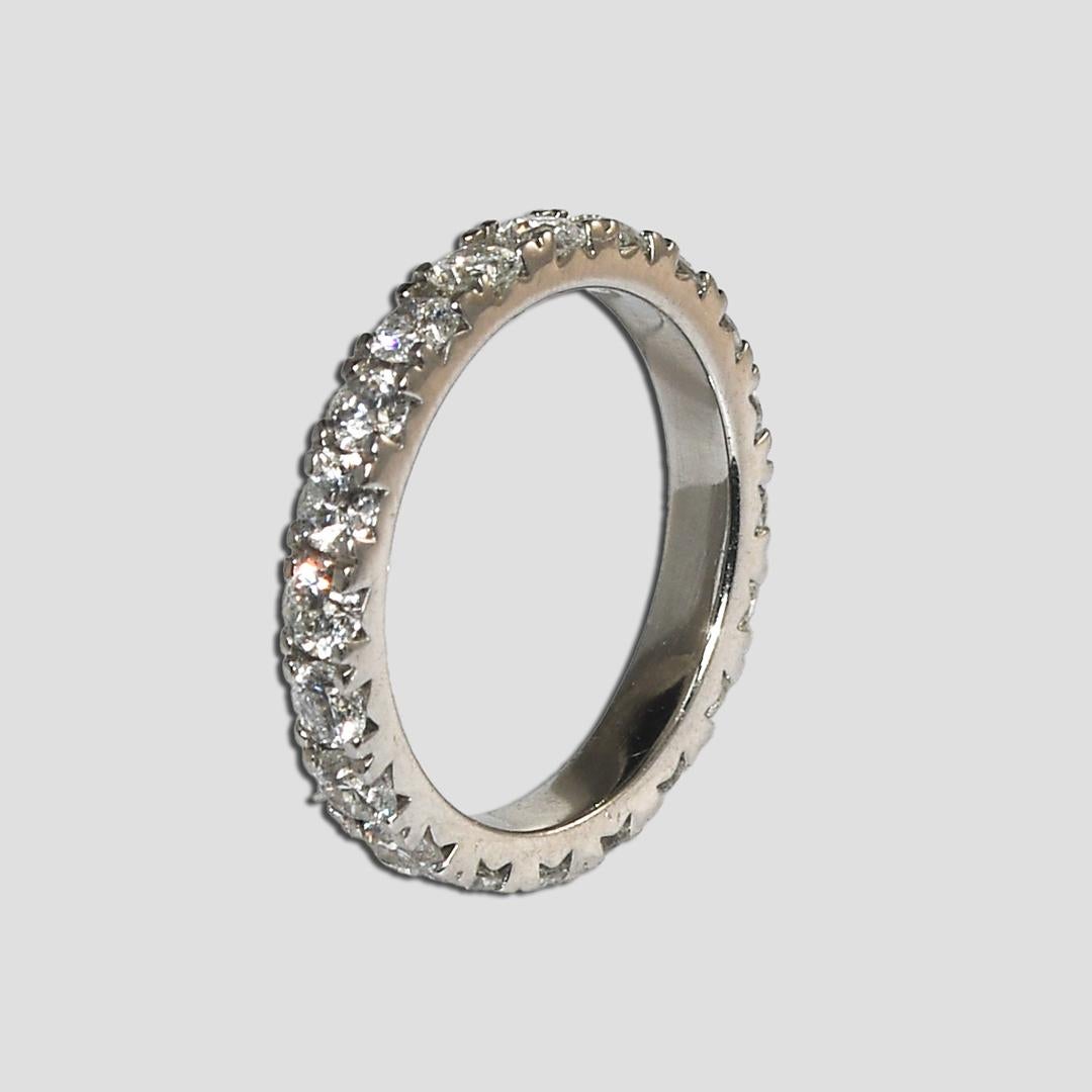 Round Cut Platinum Diamond Eternity Band 1.05tdw