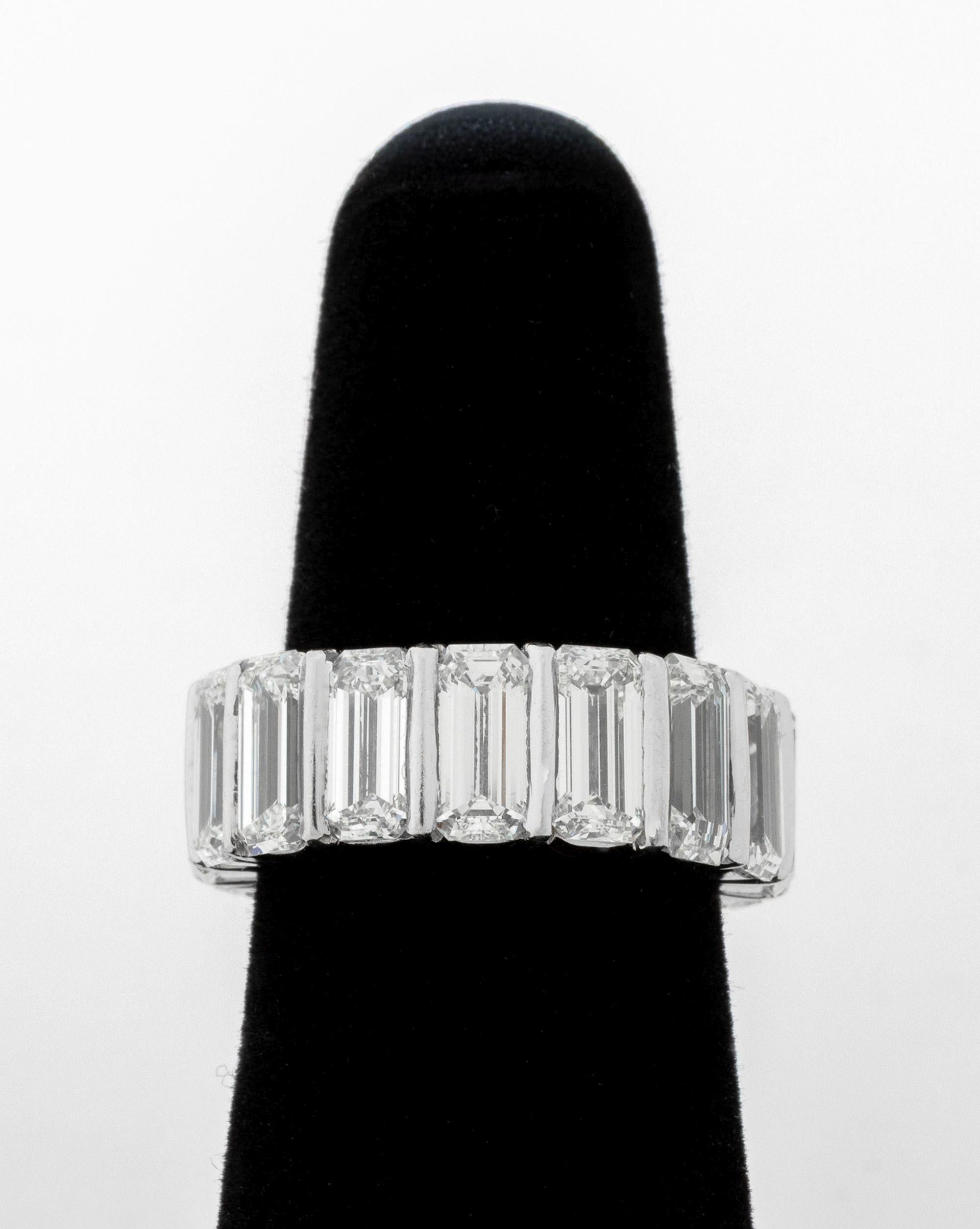 Fascia di diamanti in platino per l'eternità In condizioni buone in vendita a Queens, NY