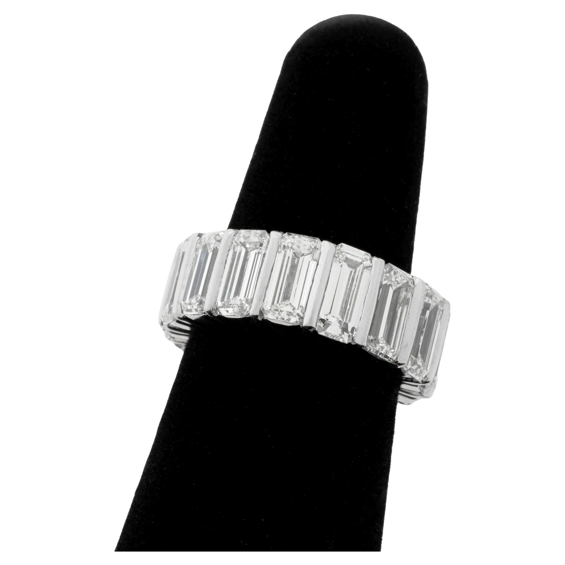 Fascia di diamanti in platino per l
eternità