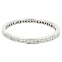 Anillo de eternidad de diamantes en platino