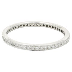 Eternity-Ring aus Platin mit Diamant