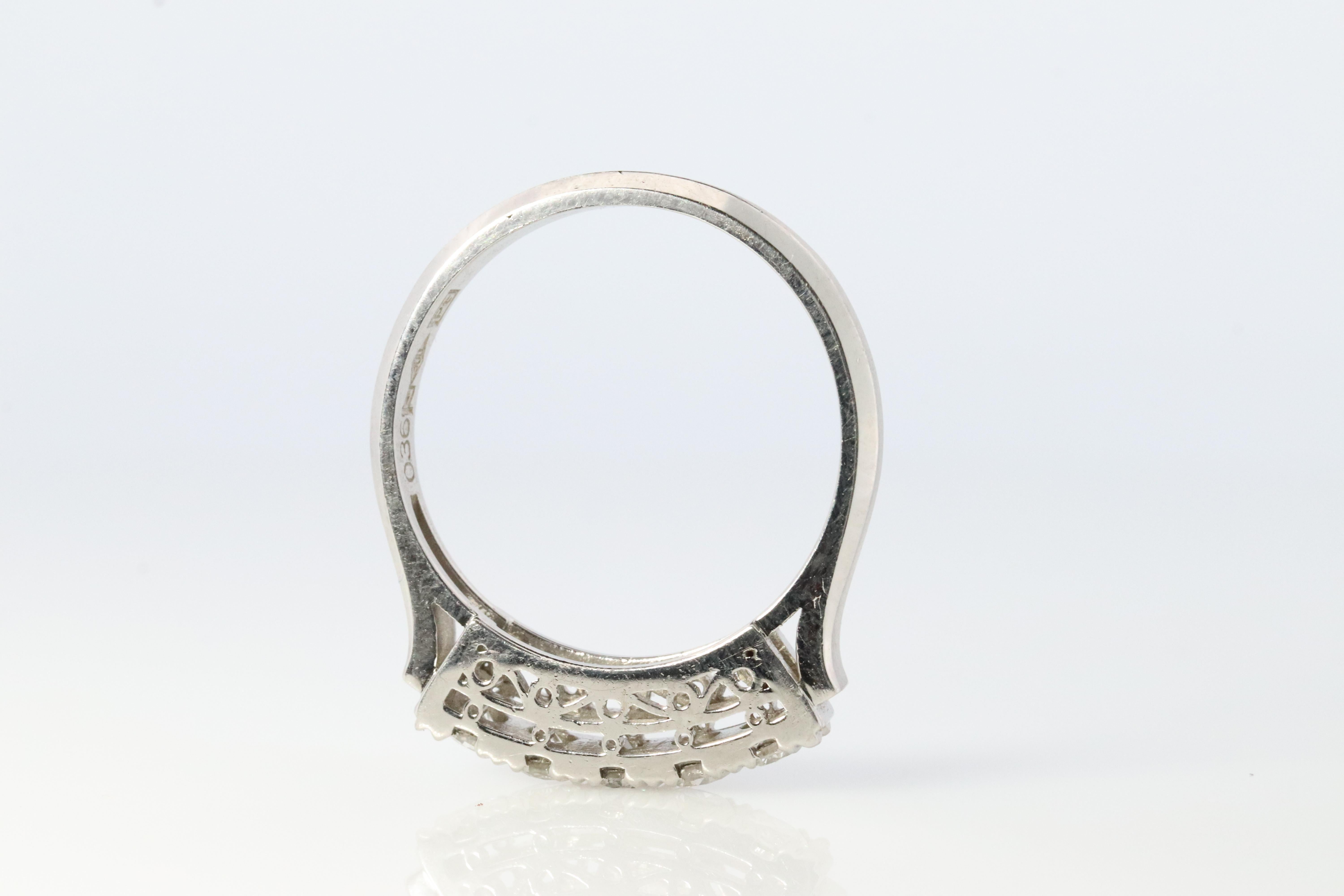 Beautiful Platinum band

0.36ctw Total Diamonds

Half set Anniversary band.

Details:

3.5mm wide band

5 diamonds total est. 0.36ctw SI clarity G-H color

4.4grams total
6.5 Ring Size