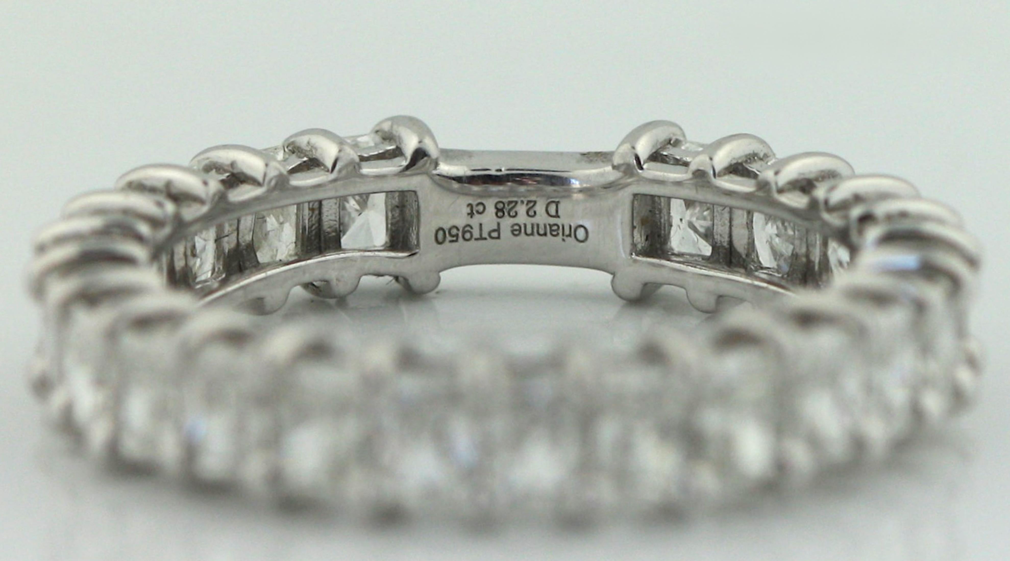 Round Cut Platinum Diamond Eternity Band Ring