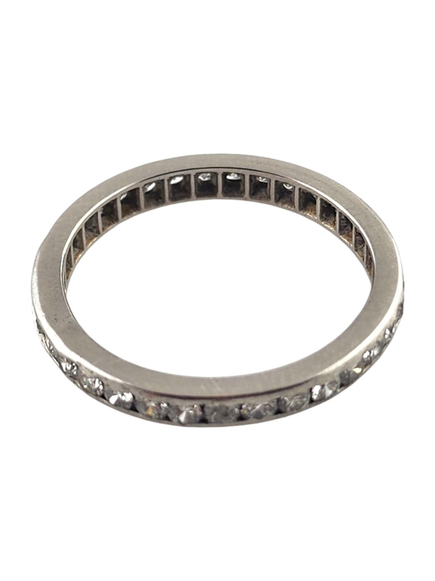 Platinum Diamond Eternity Band Ring Size 7.5

This beautiful band was meticulously crafted from platinum with 33 round brilliant diamonds that will make you sparkle!

Approximate total diamond weight: .56 - .66 cts

Diamond color: H-I

Diamond