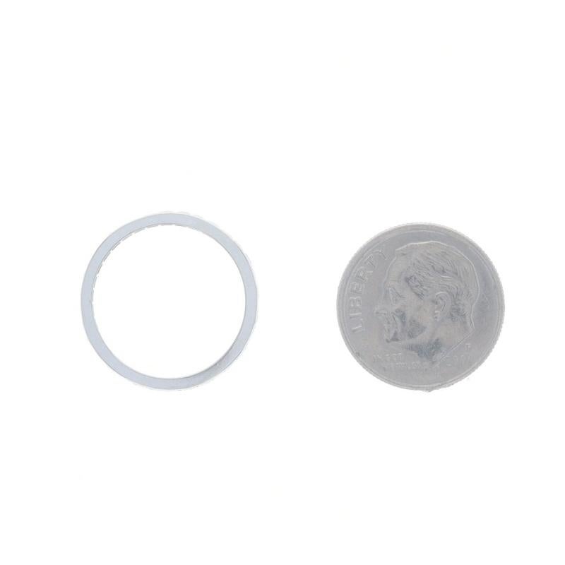 Donna Fede nuziale in platino con diamanti per l'eternità - anello rotondo da 0,44 carati impilabile Sz 5 1/2 in vendita