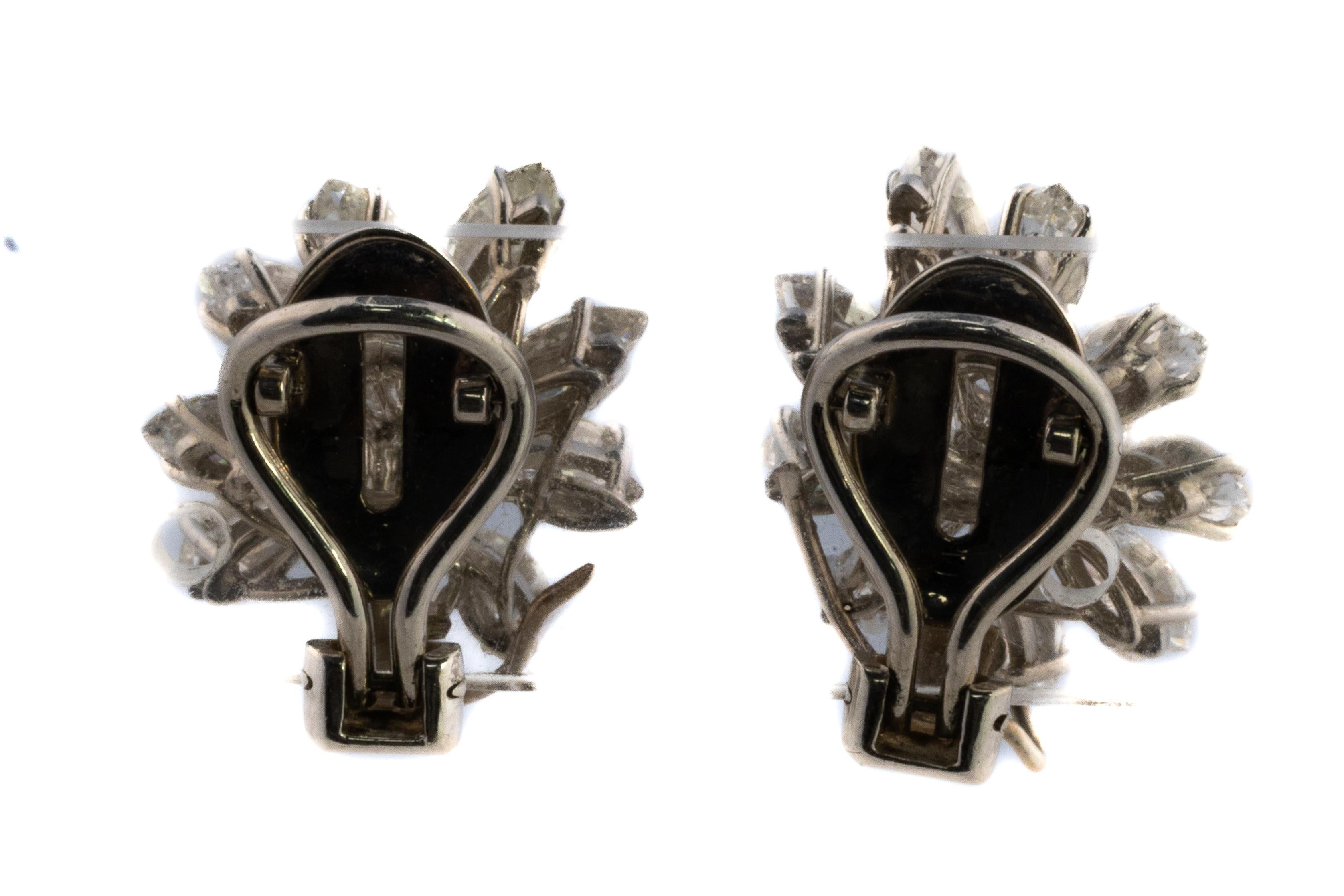 Pendientes florales de diamantes en platino Corte marquesa en venta