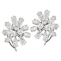Pendientes florales de diamantes en platino