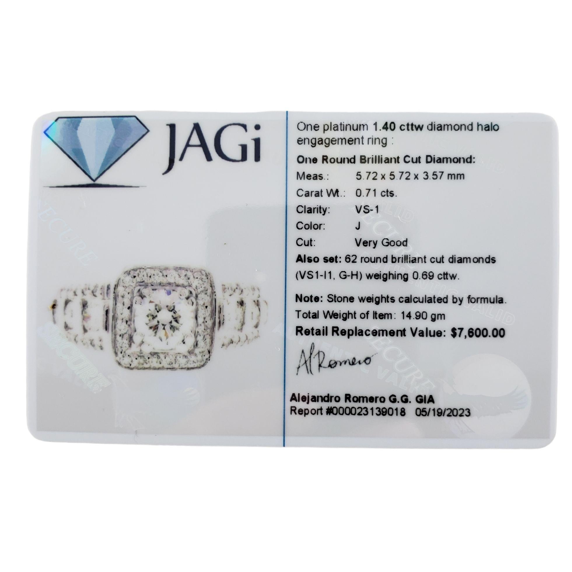 Anello di fidanzamento con diamante aureolato in platino misura 6,25 in vendita 1