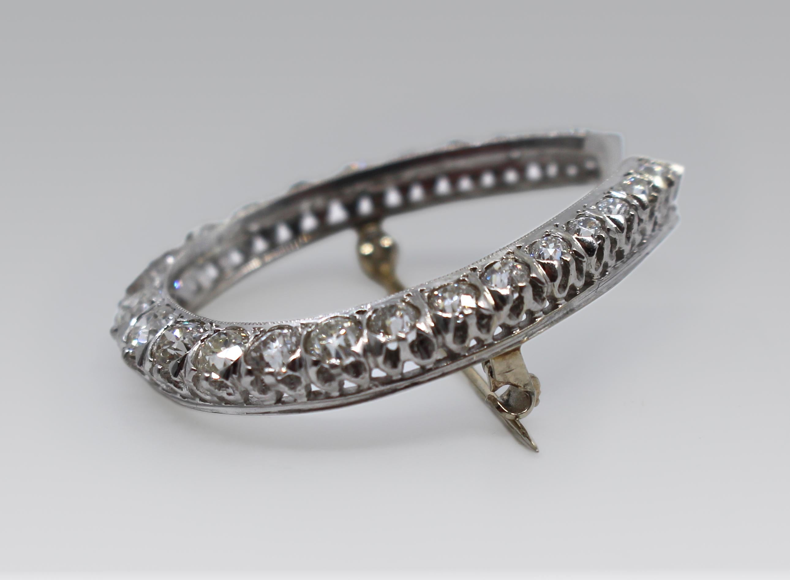 Hufeisenbrosche aus Platin und Diamanten, englisch, um 1925 im Zustand „Gut“ im Angebot in Worcester, GB