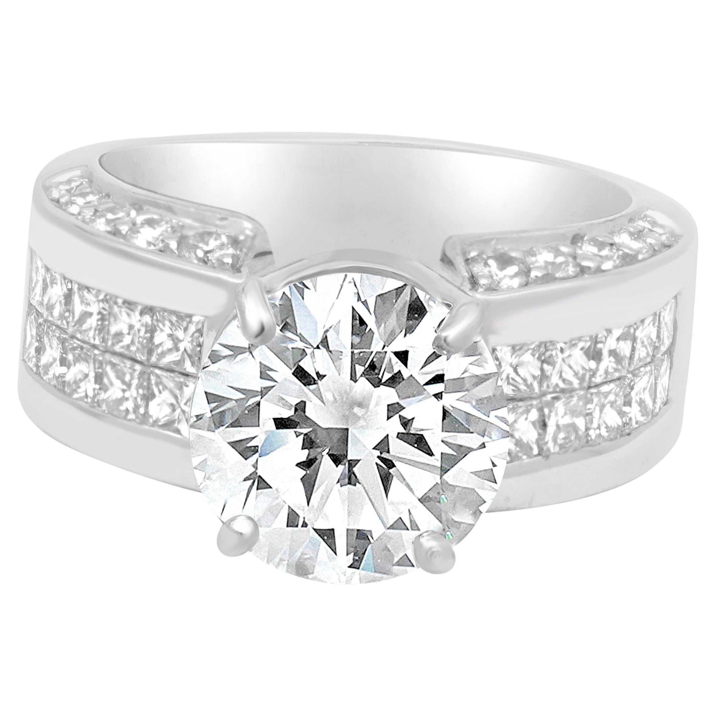 Anillo engarce invisible de diamantes en platino