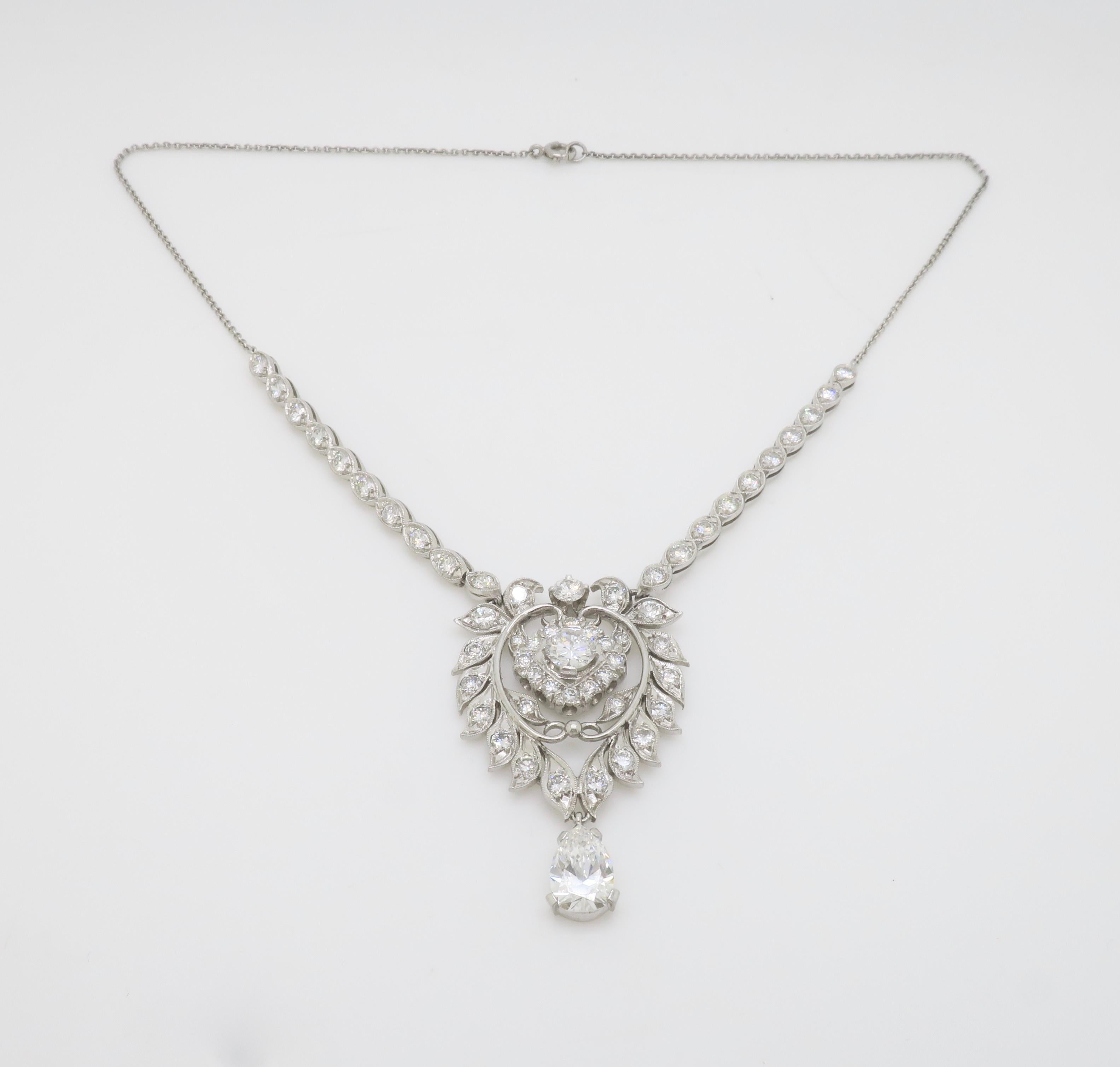 Collana di diamanti in platino con 4,23 carati di diamanti, certificati dall'IGI in vendita 1