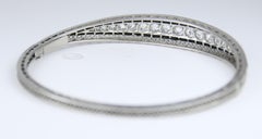 Bracelet jonc en platine, diamants et onyx