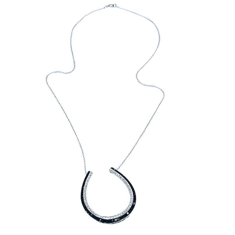 Collana a ferro di cavallo in platino con diamanti e onice in vendita 1