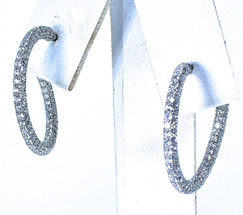 Platinum Diamond Pave Small Hoops In Excellent Condition In Aspen, CO