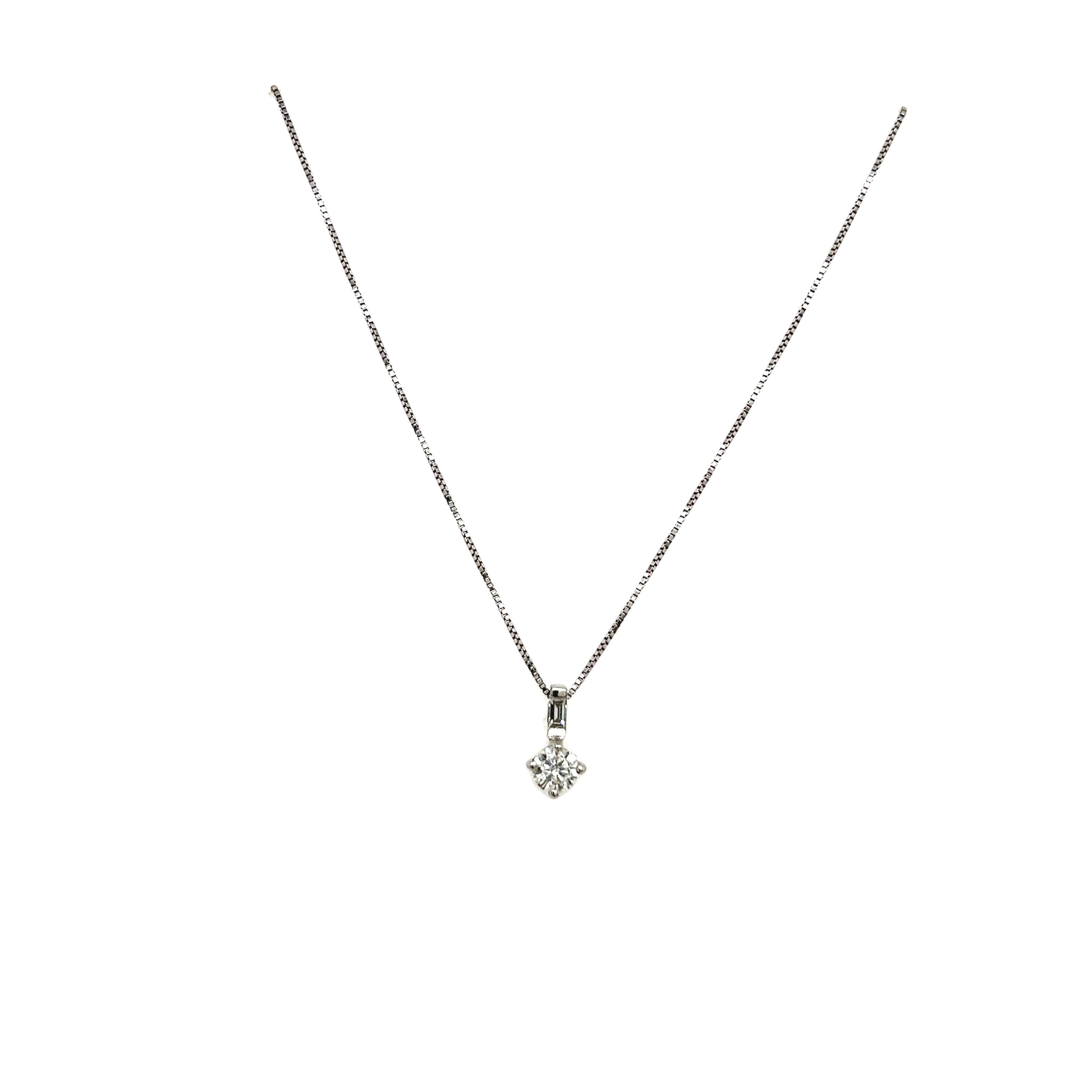 Platin-Diamant-Anhänger aus Platin mit rundem 0,20 Karat Diamanten im Brillantschliff im Zustand „Hervorragend“ in London, GB