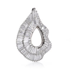 Platinum Diamond Pendant with Baguette and Round-Cut Diamonds 30 carats total