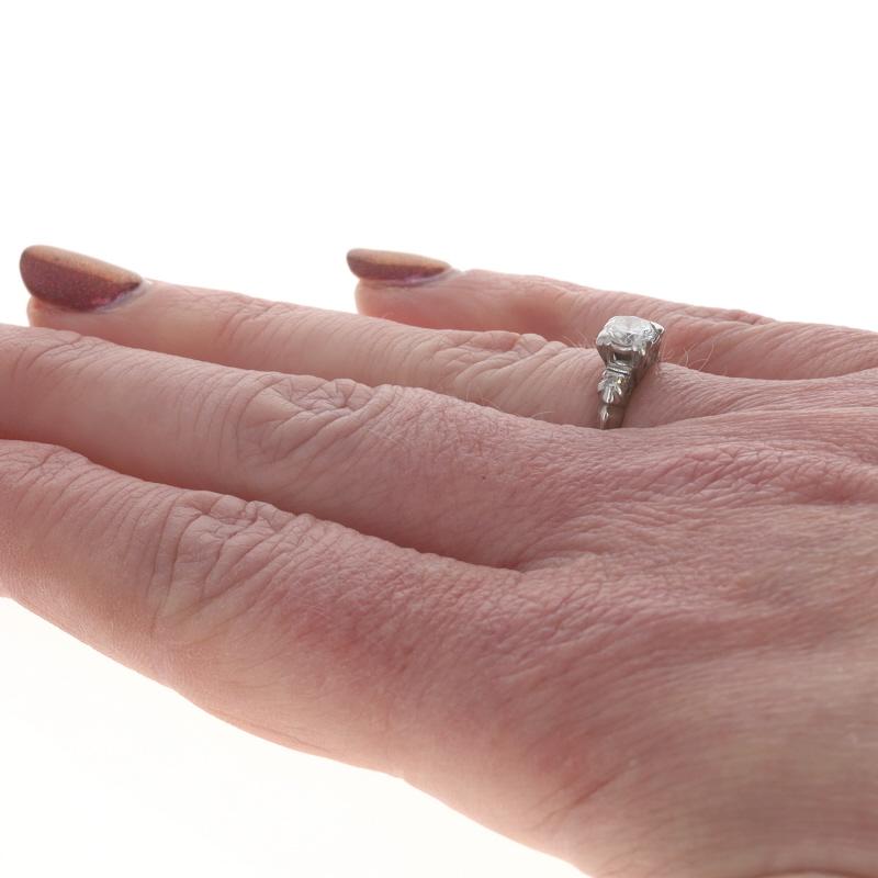 Donna Anello di fidanzamento in platino con diamante retrò - 950 Transitional .54ctw Vintage in vendita
