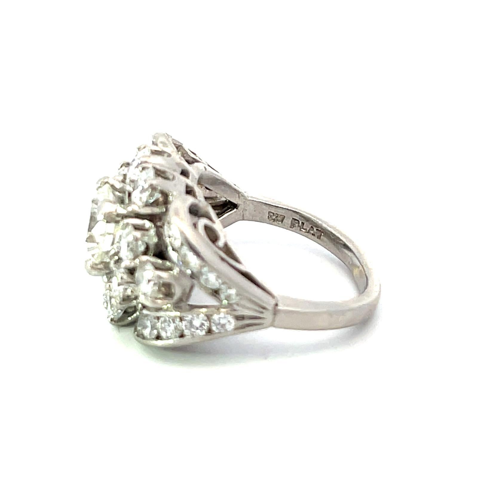 Bague rétro en platine avec diamant Bon état - En vente à Miami, FL