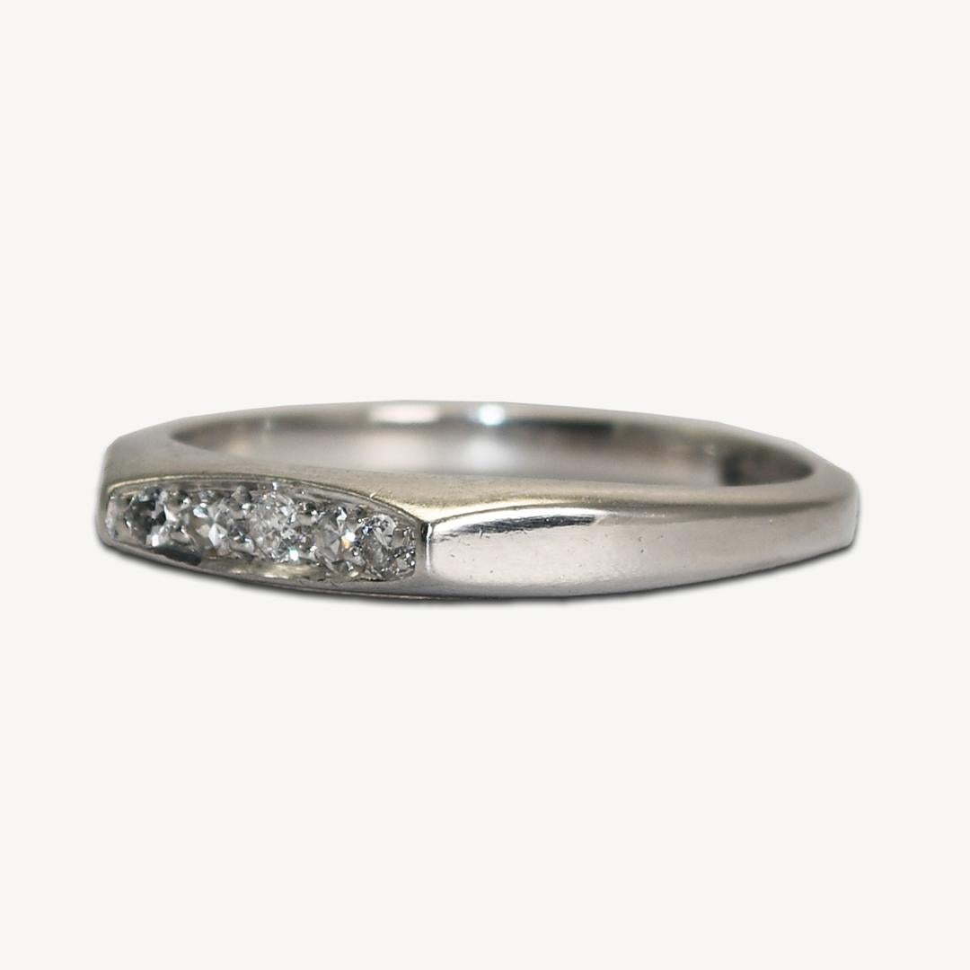 Women's Platinum Diamond Ring 0.10ct For Sale