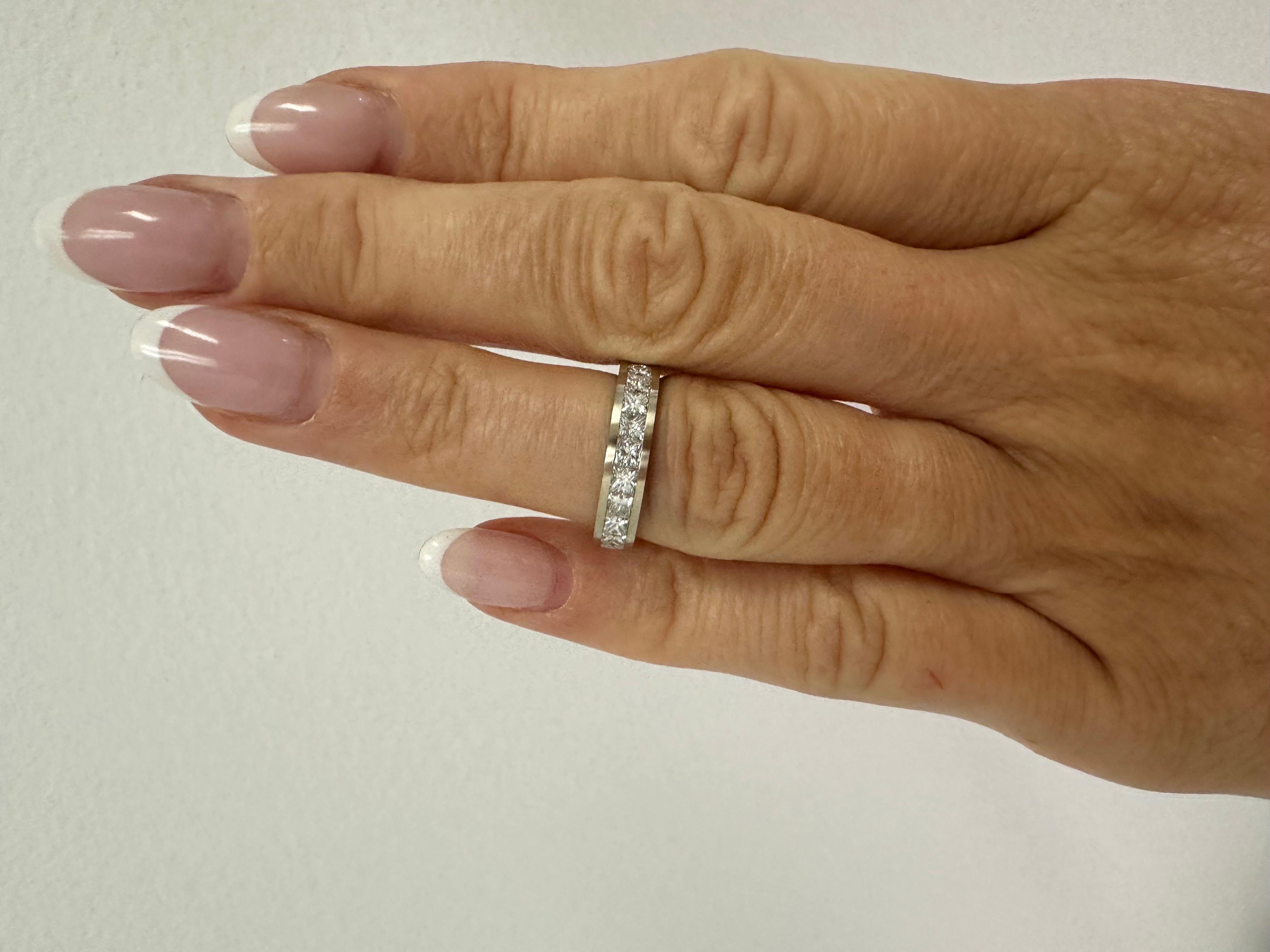 Anillo platino diamante chanel engastado diamantes talla princesa banda PT950 en venta 1