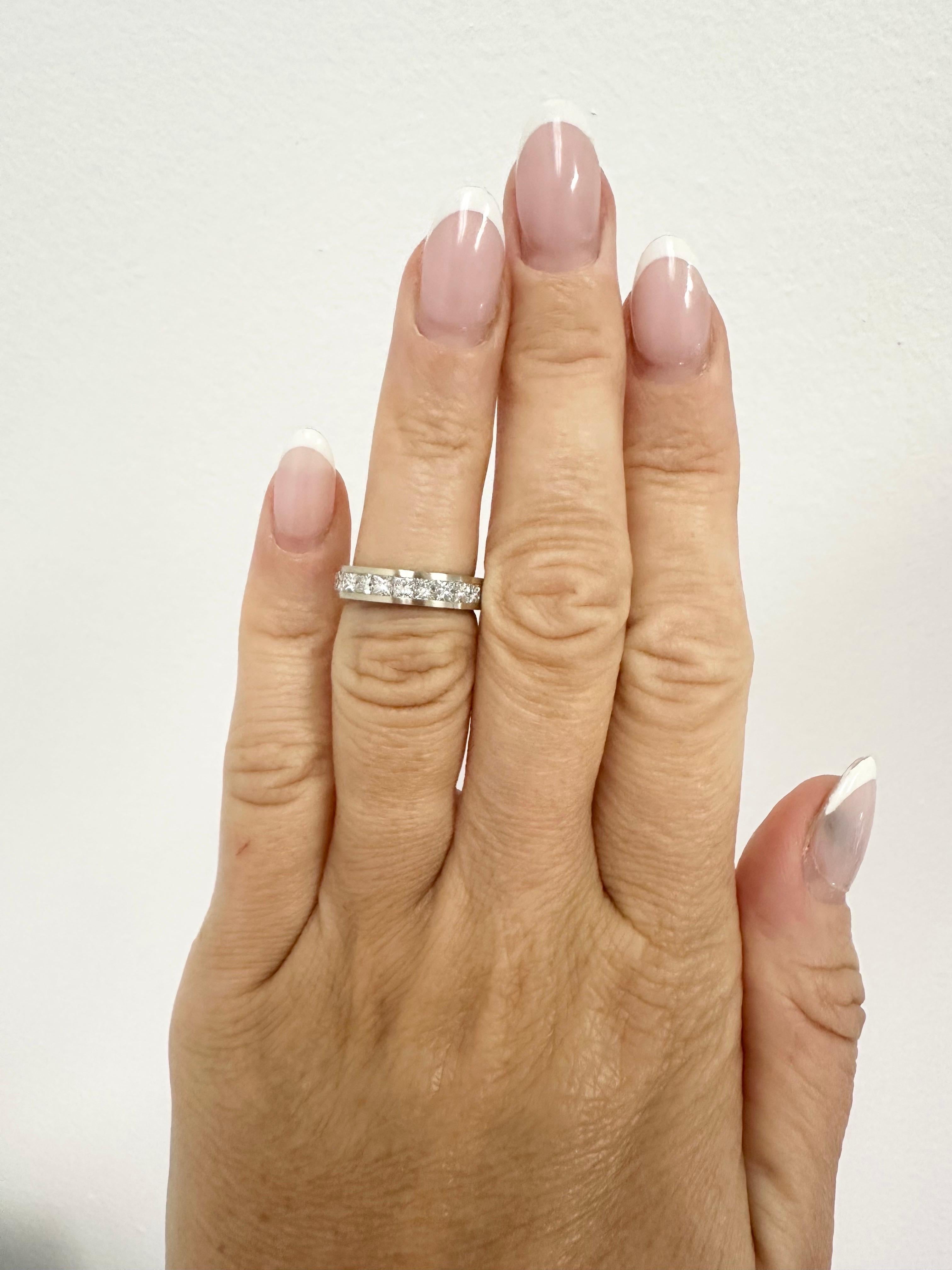 Anillo platino diamante chanel engastado diamantes talla princesa banda PT950 en venta 2
