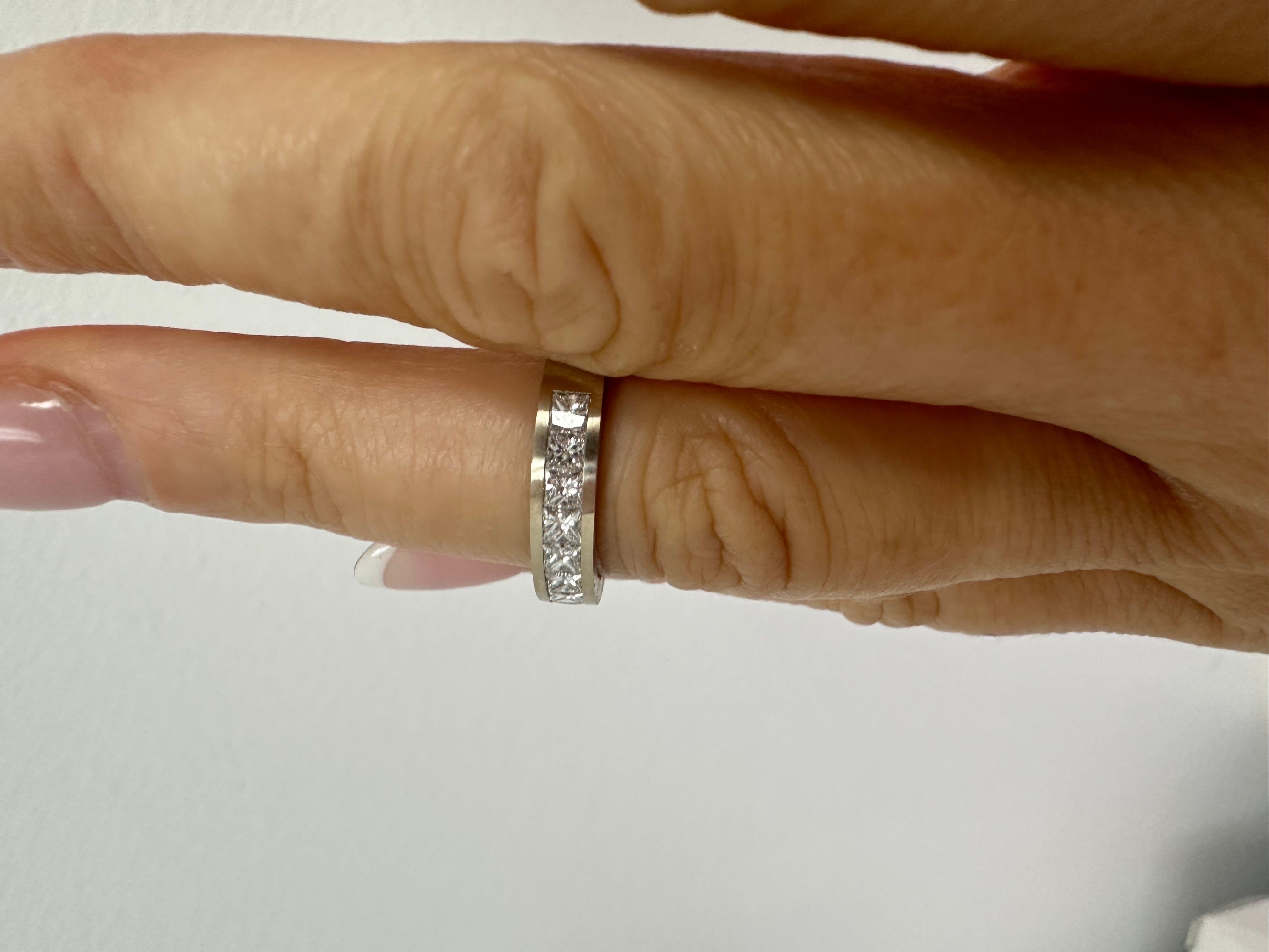 Anillo platino diamante chanel engastado diamantes talla princesa banda PT950 en venta 3