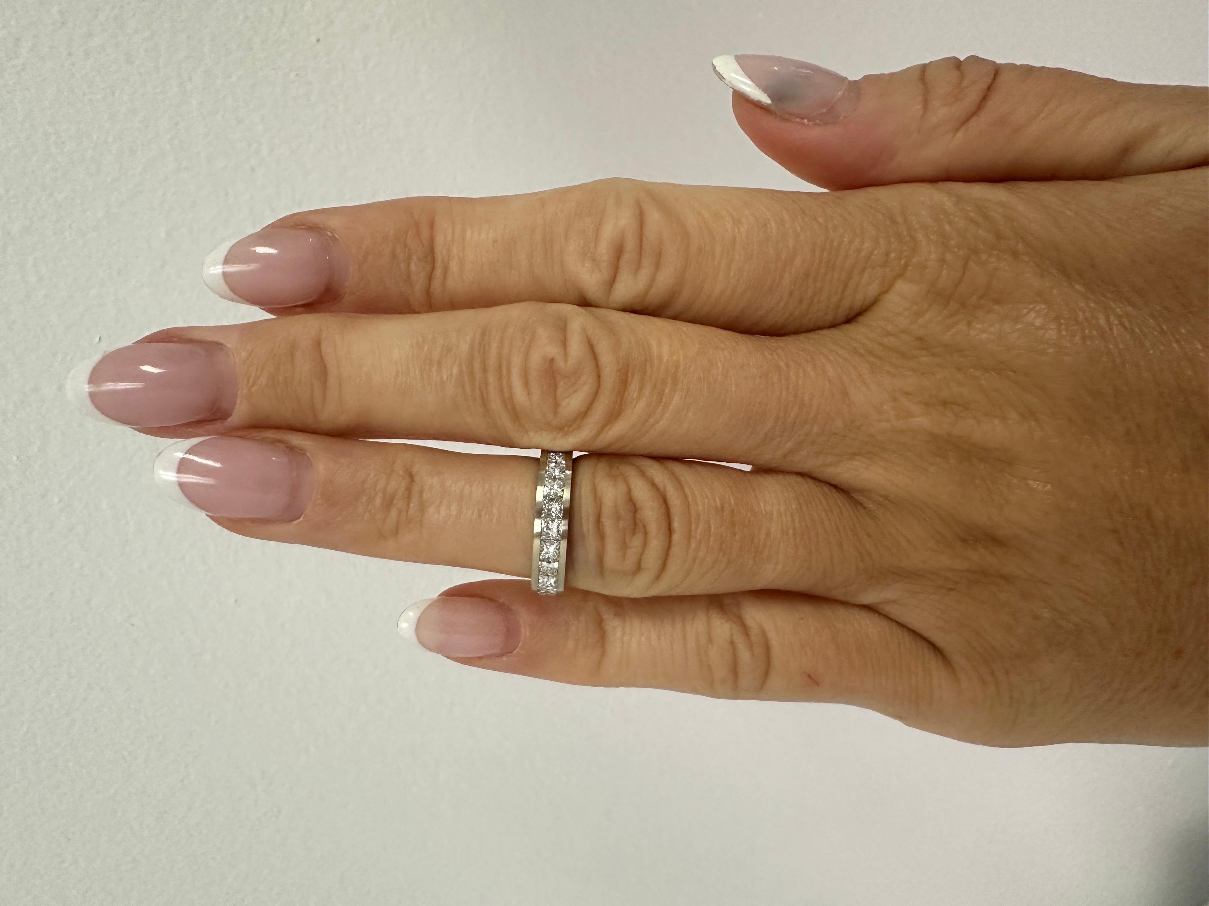 Anillo platino diamante chanel engastado diamantes talla princesa banda PT950 en venta 4