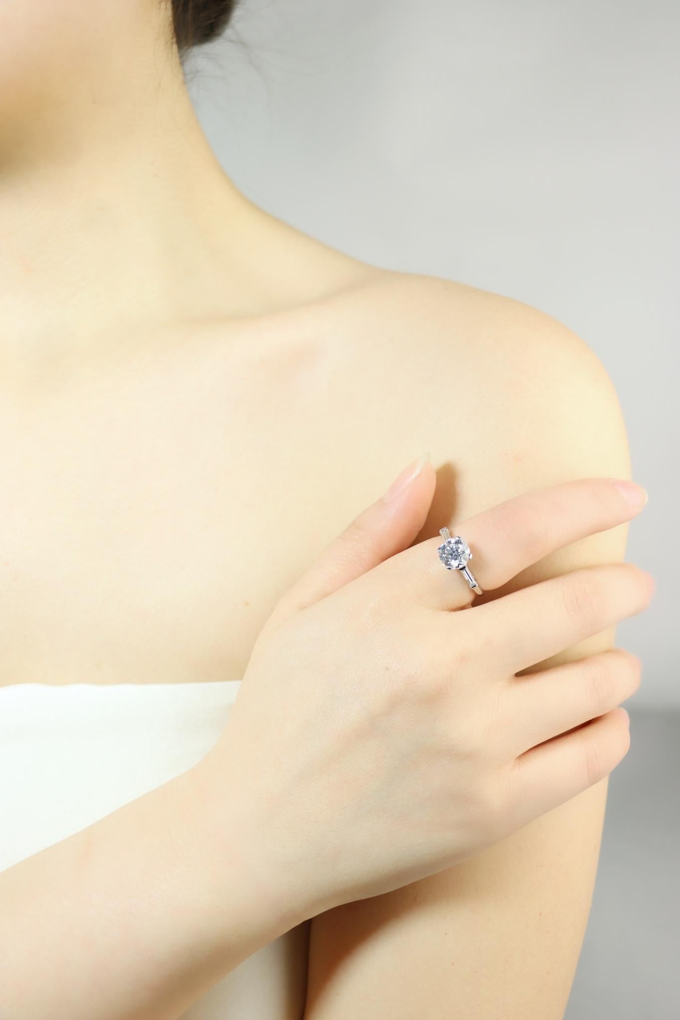 Platinum Diamond Ring

Approximate Dimensions:
6.5 (Ring Size)
1.82 carats (Diamond)
3.6 grams in weights.