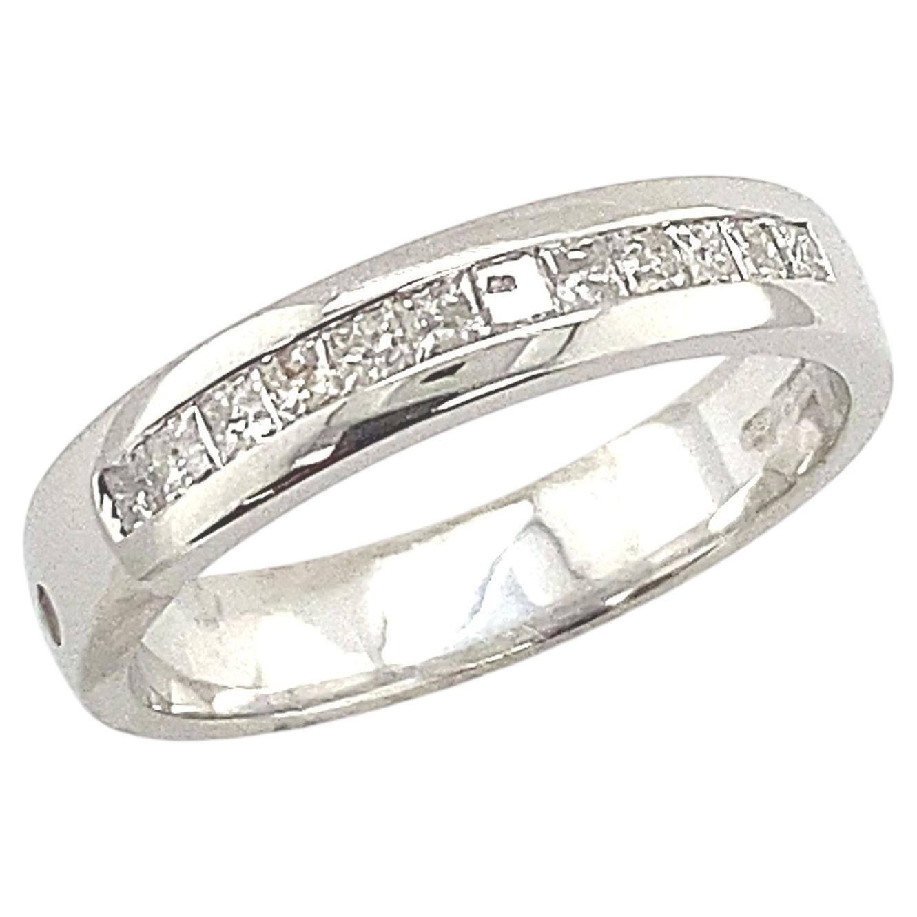 Platinum Diamond Ring, Set With 0.35ct Natural Diamonds For Sale