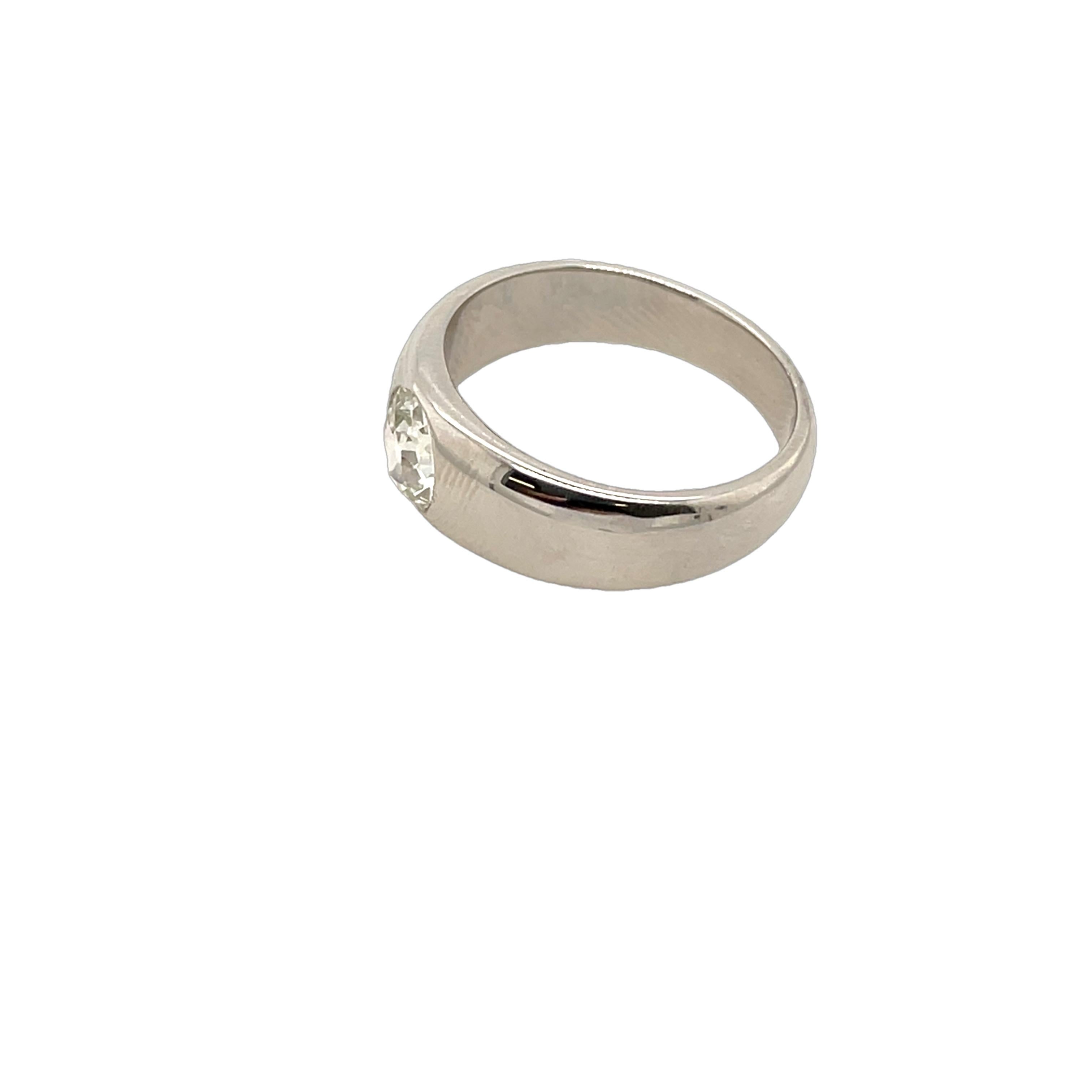 Platin-Diamantring aus Platin, gefasst mit 0,50 Karat natürlichem Diamanten im runden Rosenschliff (Alteuropäischer Schliff)
