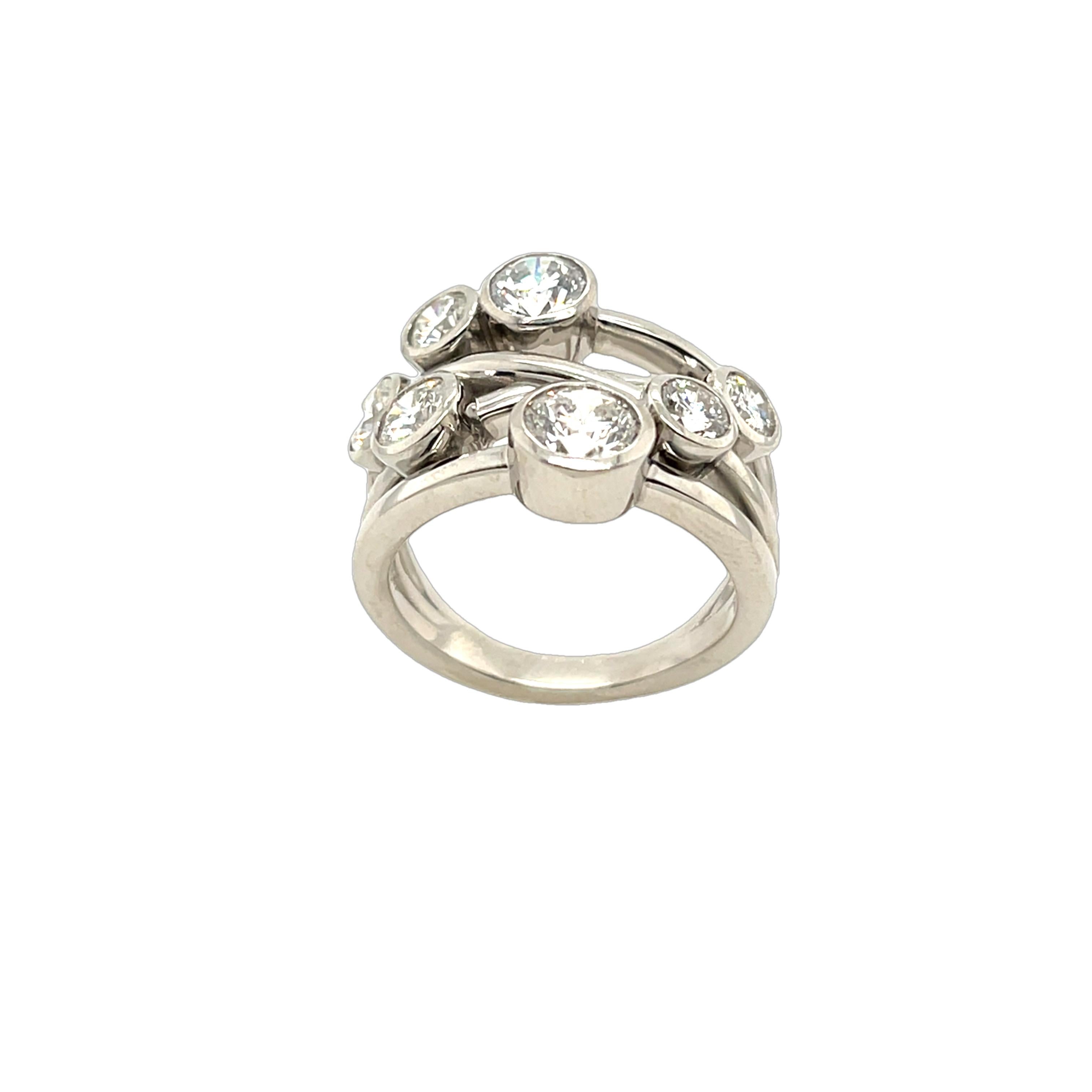 Platinum Diamond Ring, Set With 2.20ct Round Brilliant Natural Diamond For Sale 1