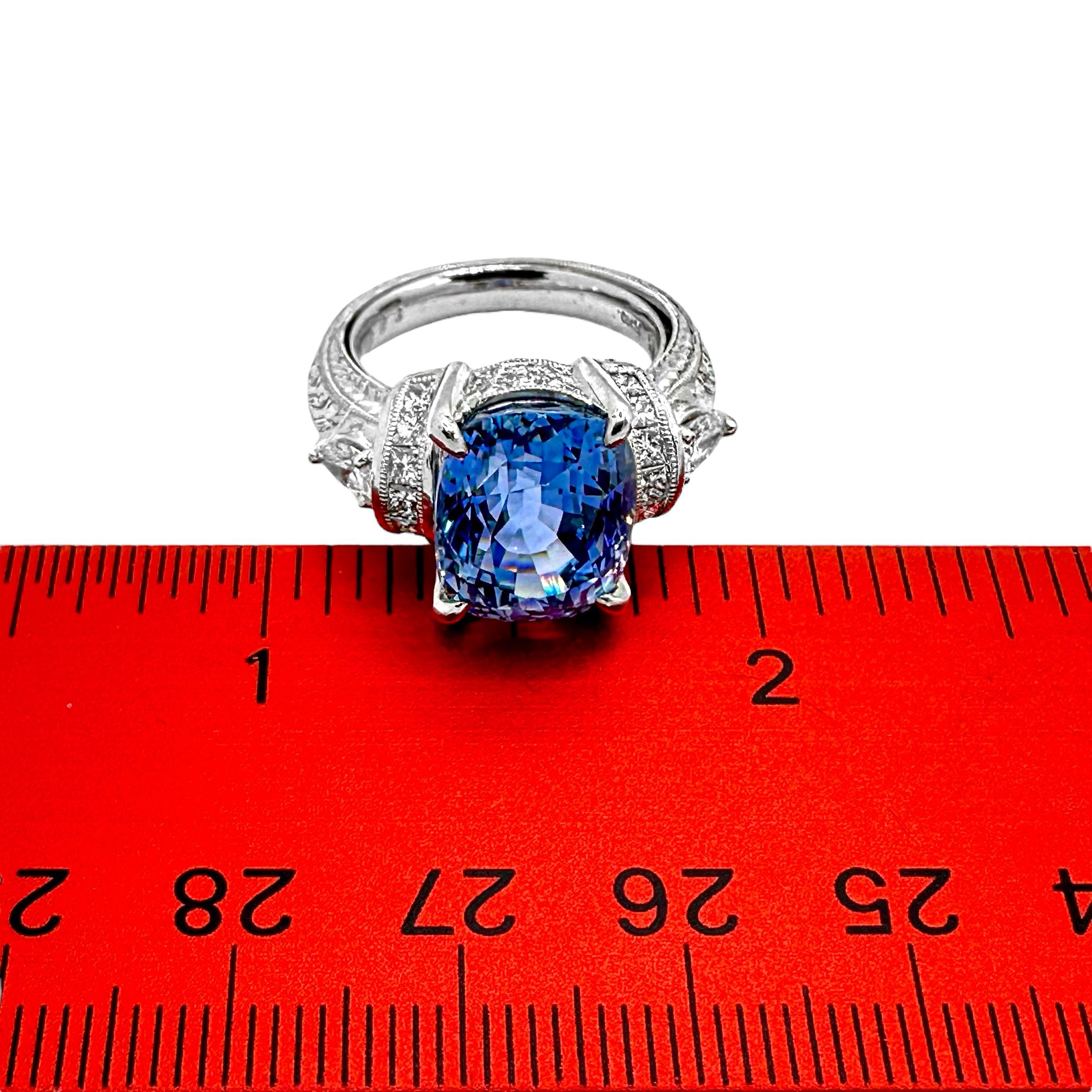 Platinum & Diamond Ring with Cornflower Blue 9.03ct Ceylon Sapphire No Heat For Sale 4