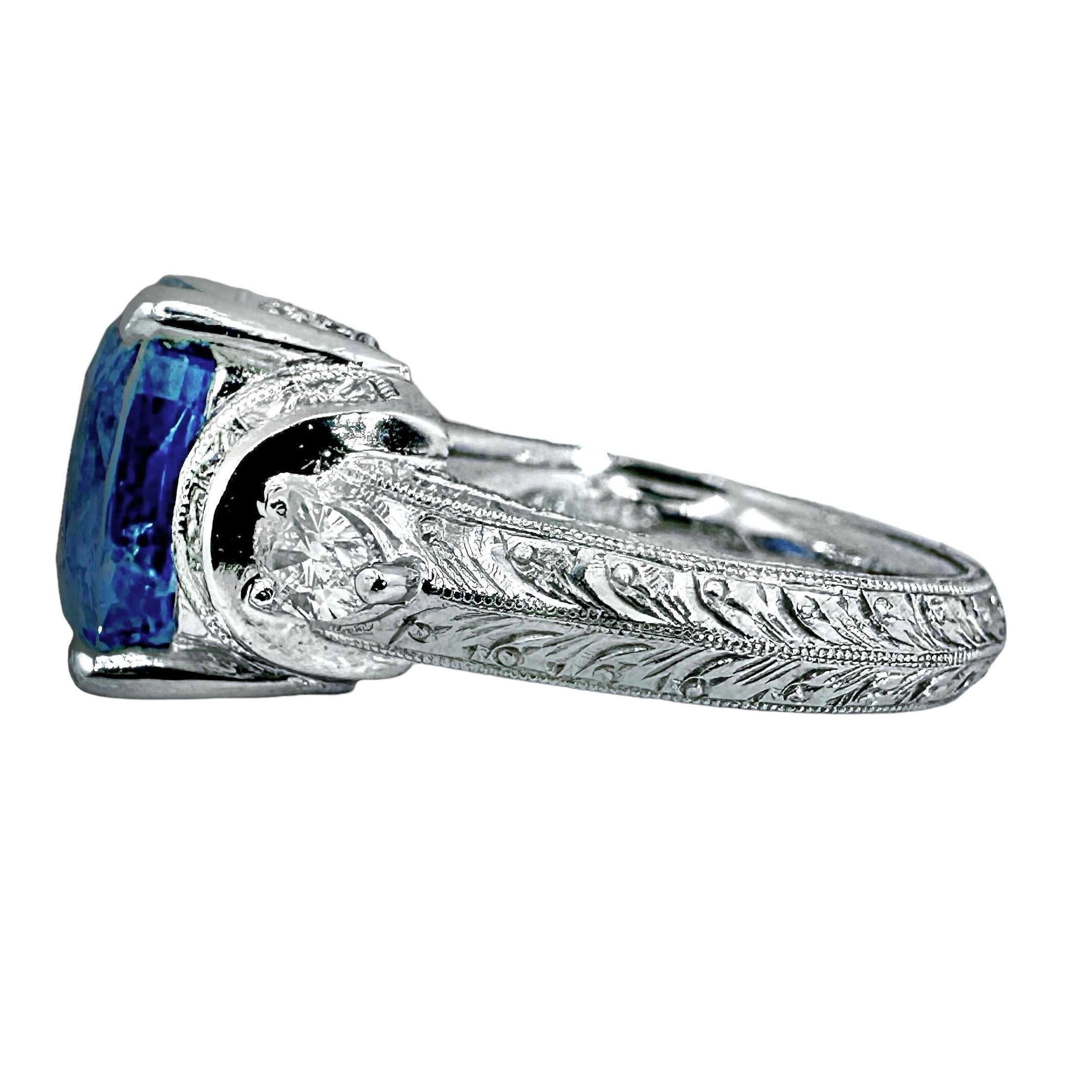Modern Platinum & Diamond Ring with Cornflower Blue 9.03ct Ceylon Sapphire No Heat For Sale
