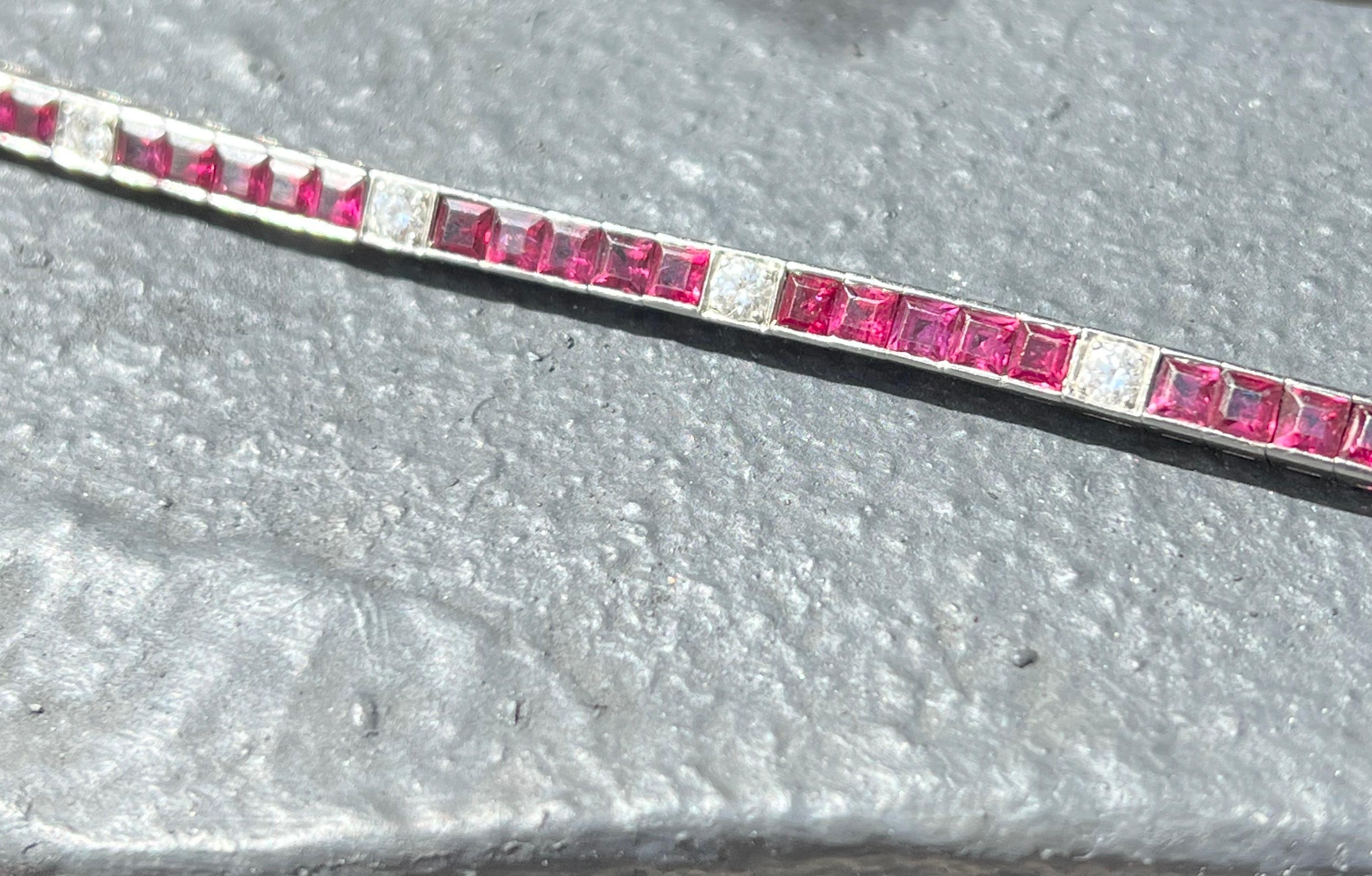 Platinum Diamond & Ruby Gemstone Straight Line Bracelet  In Good Condition For Sale In MIAMI, FL