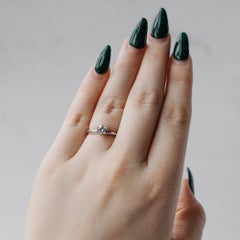 Solitärring aus Platin und Diamant mit sechs Zacken