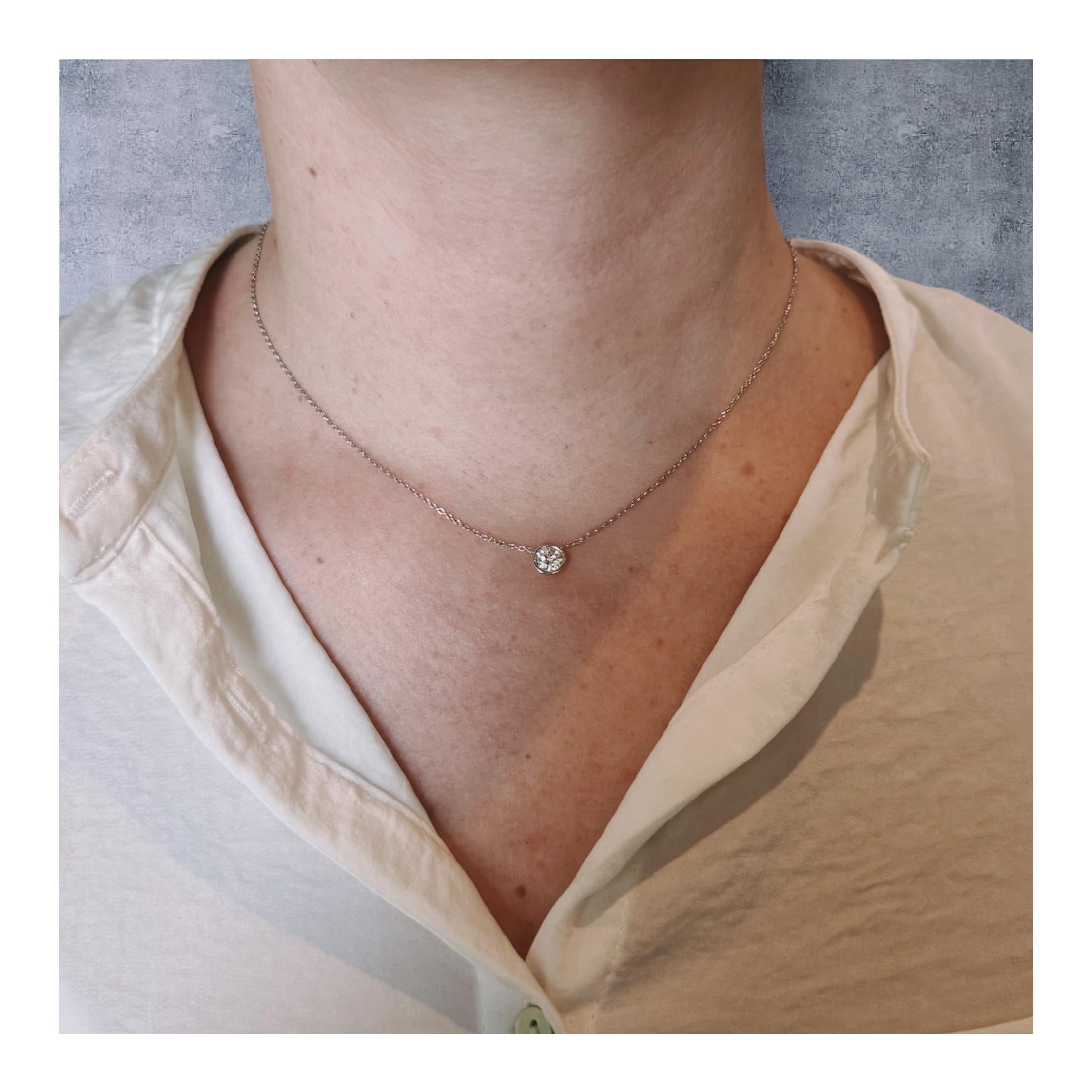 Platin-Diamant- Solitär-Anhänger im Zustand „Hervorragend“ im Angebot in Beverly Hills, CA
