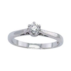 Bague solitaire en platine avec diamant rond taillé en brillant