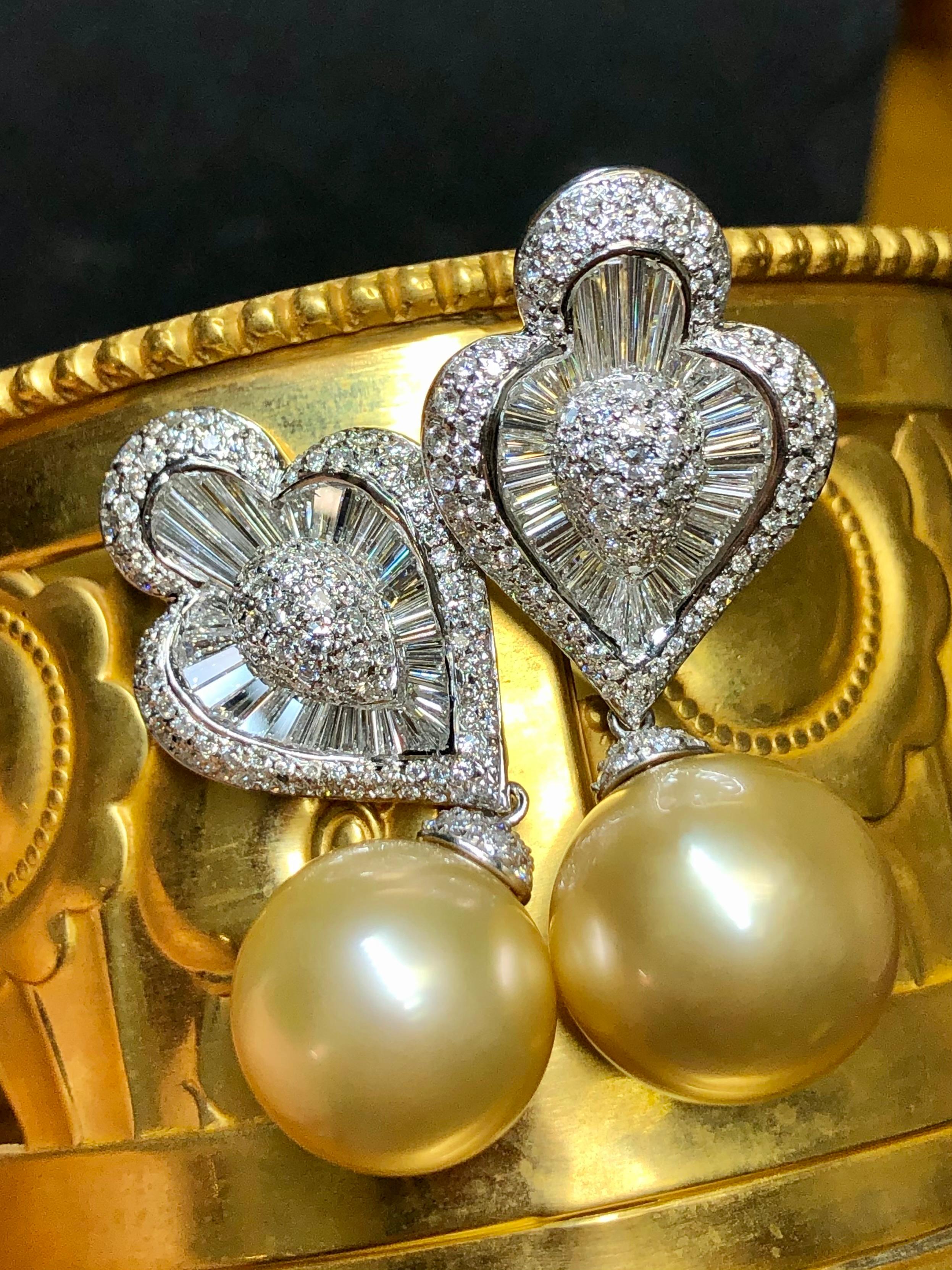 Platinum Diamond South Sea Golden Pearl Day Night Earrings In Excellent Condition For Sale In Winter Springs, FL
