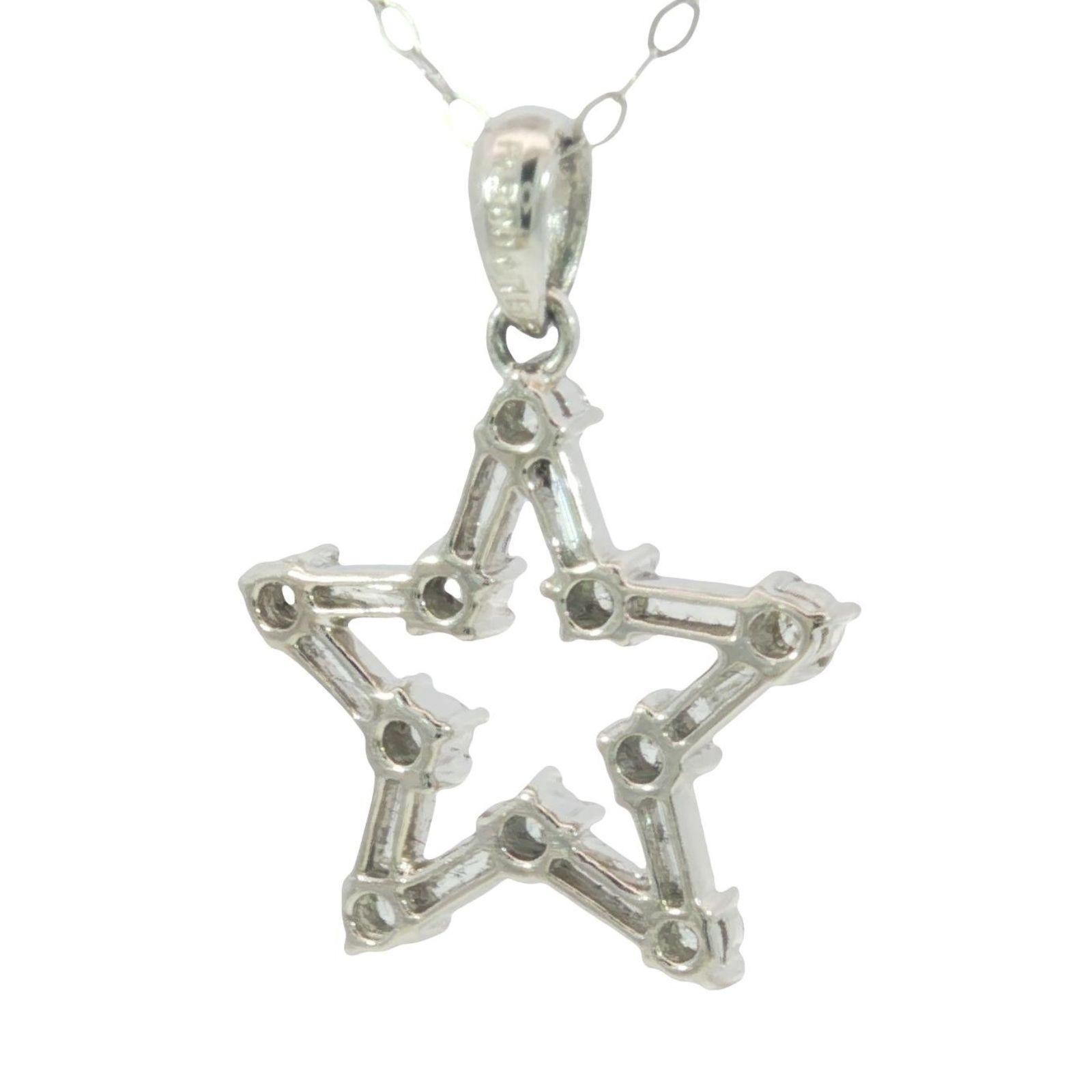 Ciondolo a stella in platino con diamanti 18 carati Taglio a baguette e diamanti rotondi ~.75ctw in vendita 1