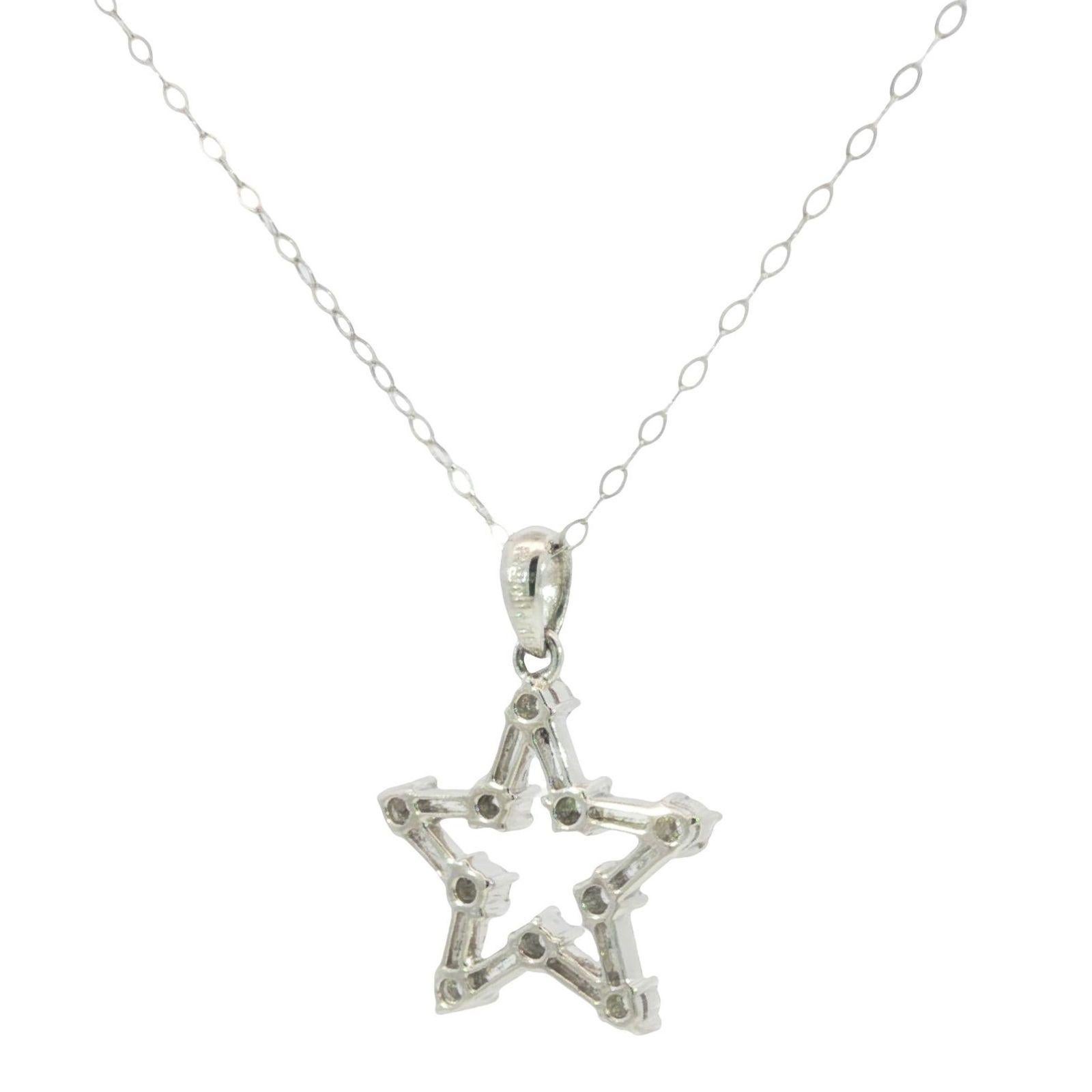 Ciondolo a stella in platino con diamanti 18 carati Taglio a baguette e diamanti rotondi ~.75ctw in vendita 2