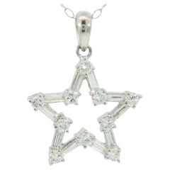 Ciondolo a stella in platino con diamanti 18 carati Taglio a baguette e diamanti rotondi ~.75ctw