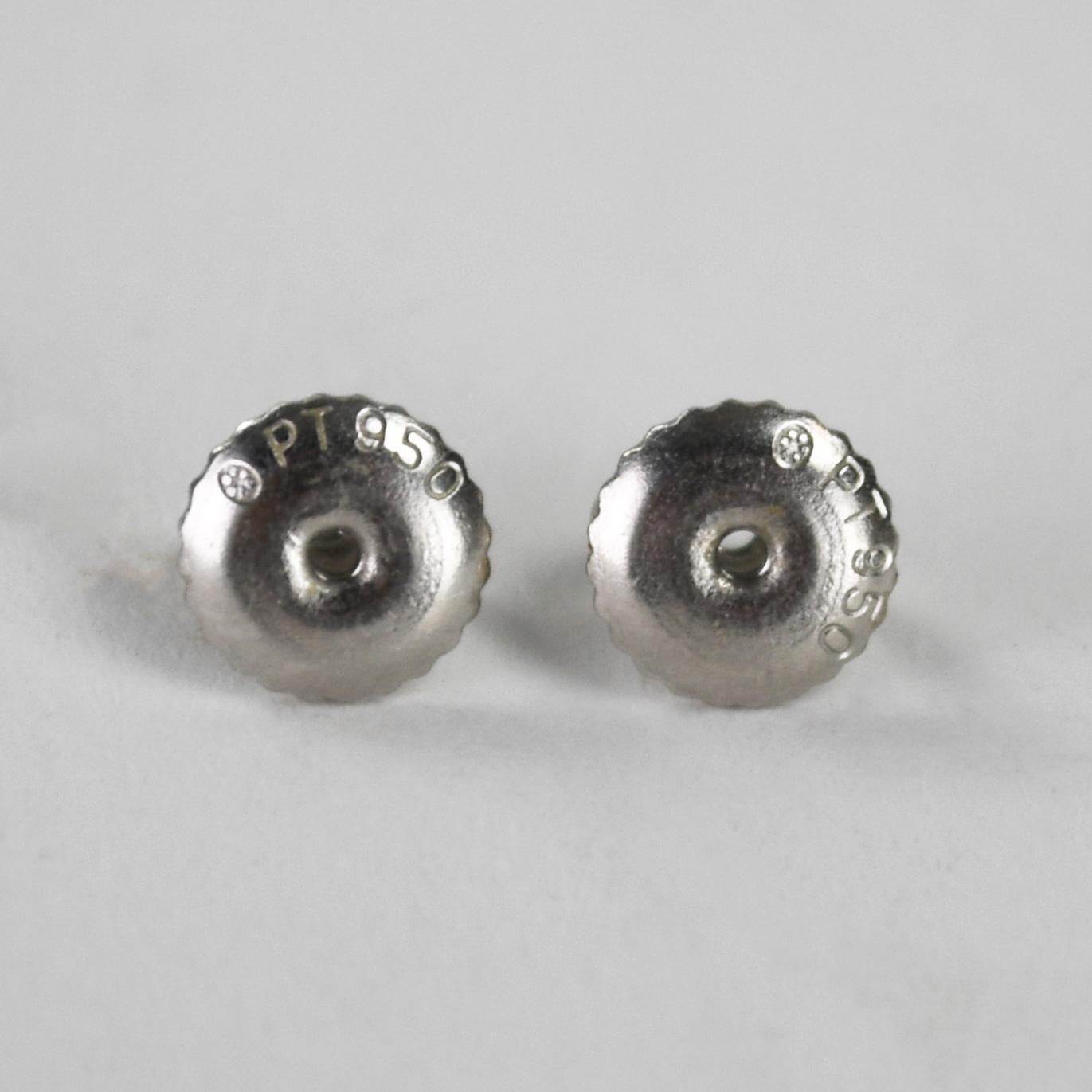 Boucles d'oreilles en platine avec diamant 0.60ct Excellent état - En vente à Laguna Beach, CA