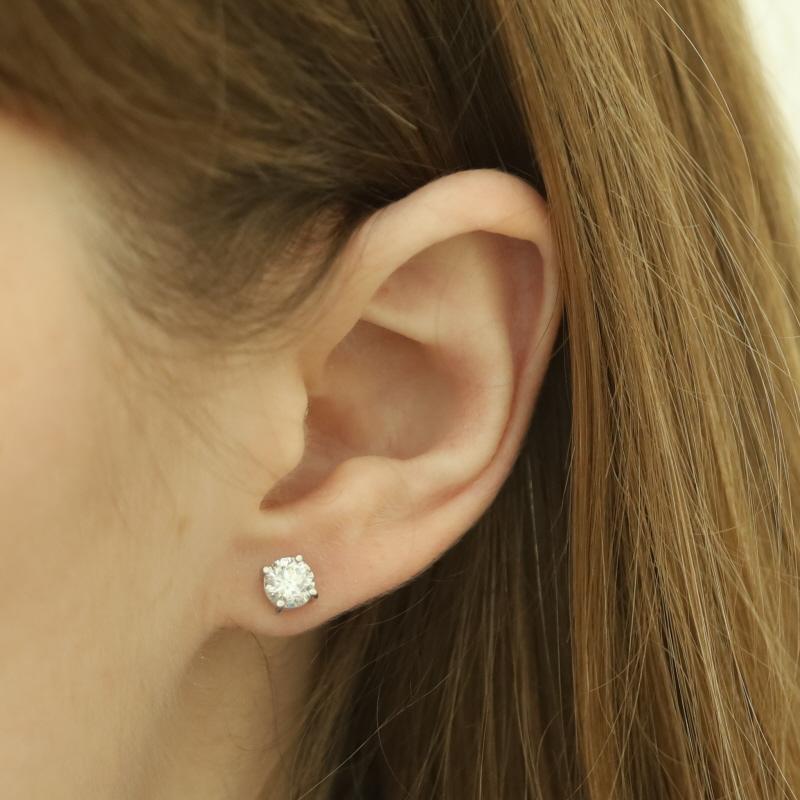 Platinum Diamond Stud Earrings - 950 Round Brilliant 1.30ctw Pierced Screw-Ons In Excellent Condition In Greensboro, NC