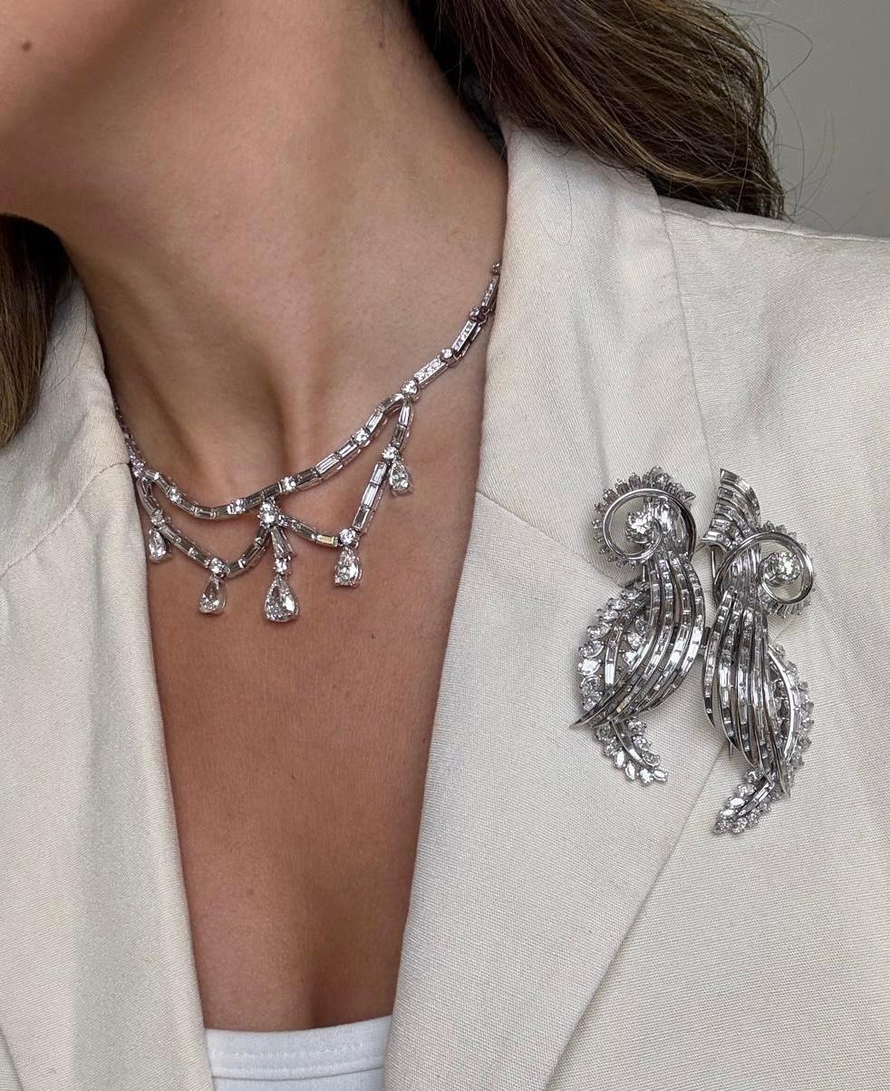 Platinum Diamond Swirl Brooch Convertible Clip en vente 4