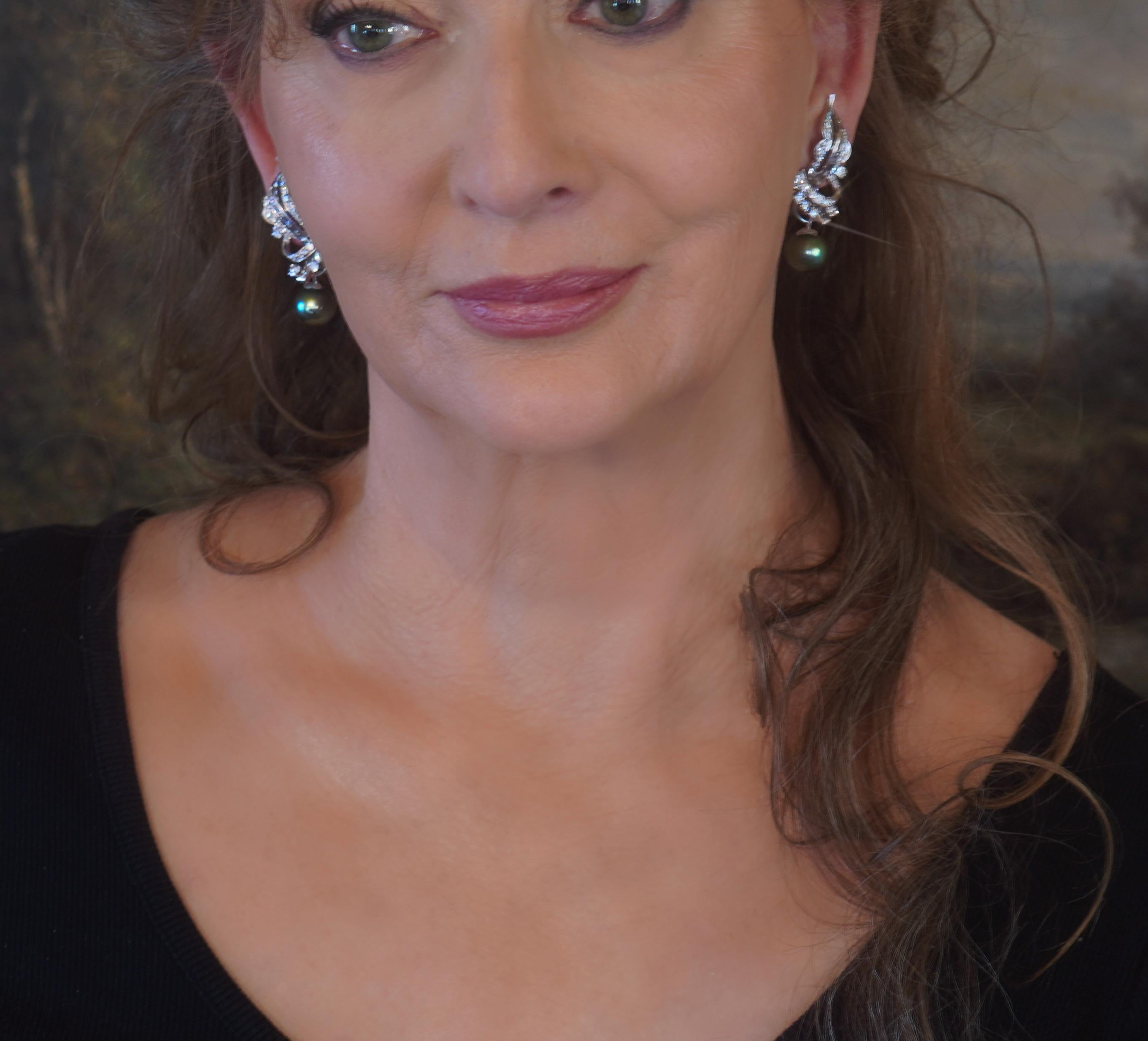 Platinum Diamond Tahitian Pearl Earrings Vintage GIA VVS Antique Huge 5.80 Cts For Sale 3