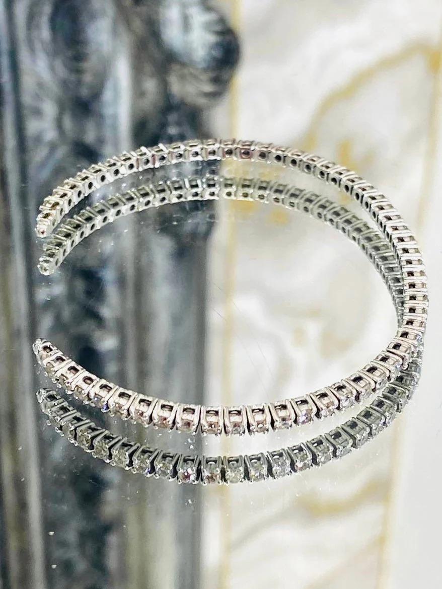 Taille brillant Bracelet tennis en platine et diamants en vente